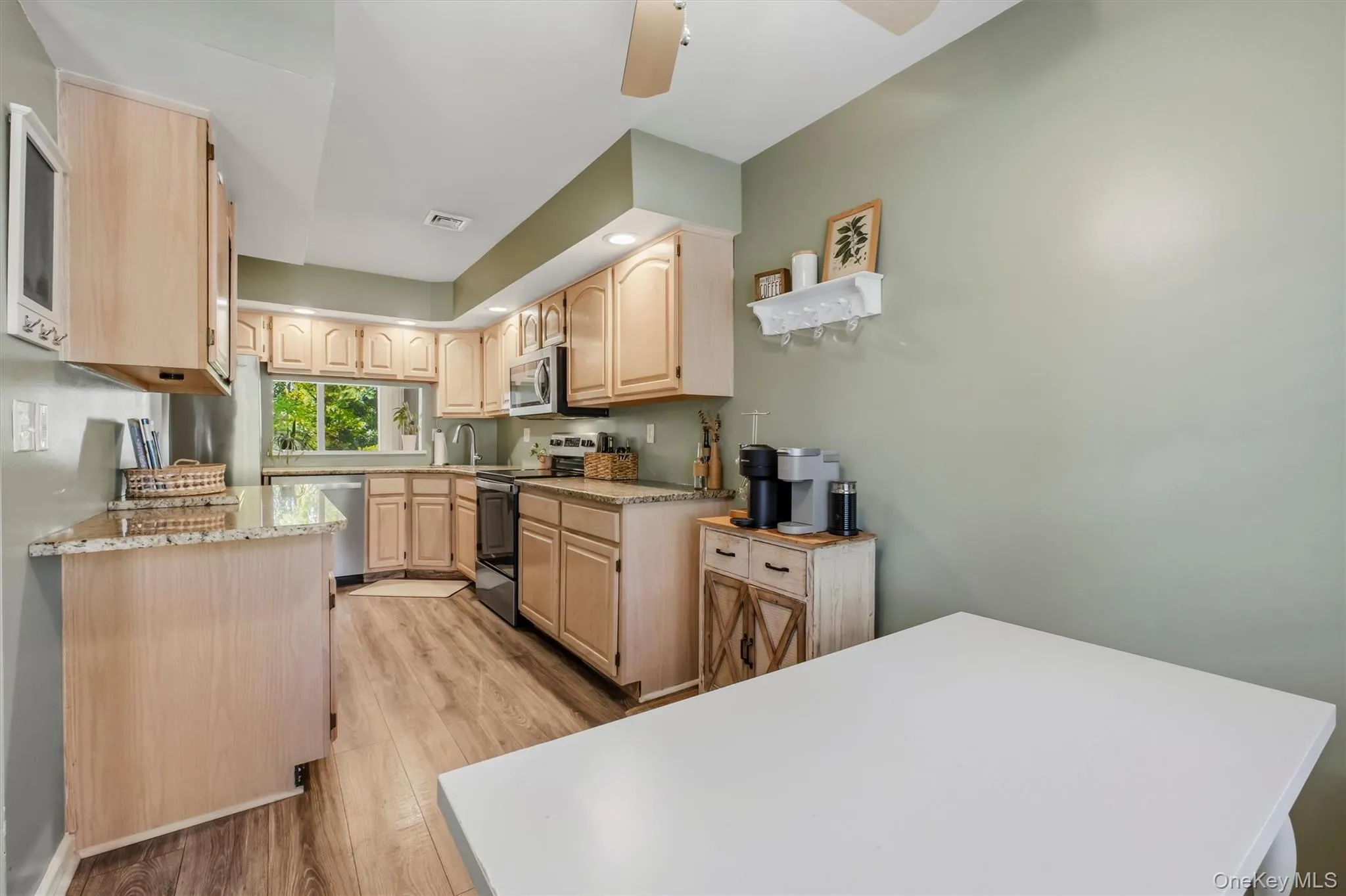 5 Cambridge Court, Fishkill, NY, 2 Bedrooms Bedrooms, 6 Rooms Rooms,2 BathroomsBathrooms,Residential,For Rent,Cambridge,0,1056776 5 Cambridge Court, Fishkill, NY, 2 Bedrooms Bedrooms, 6 Rooms Rooms,2 BathroomsBathrooms,Residential,For Rent,Cambridge,0,1056776