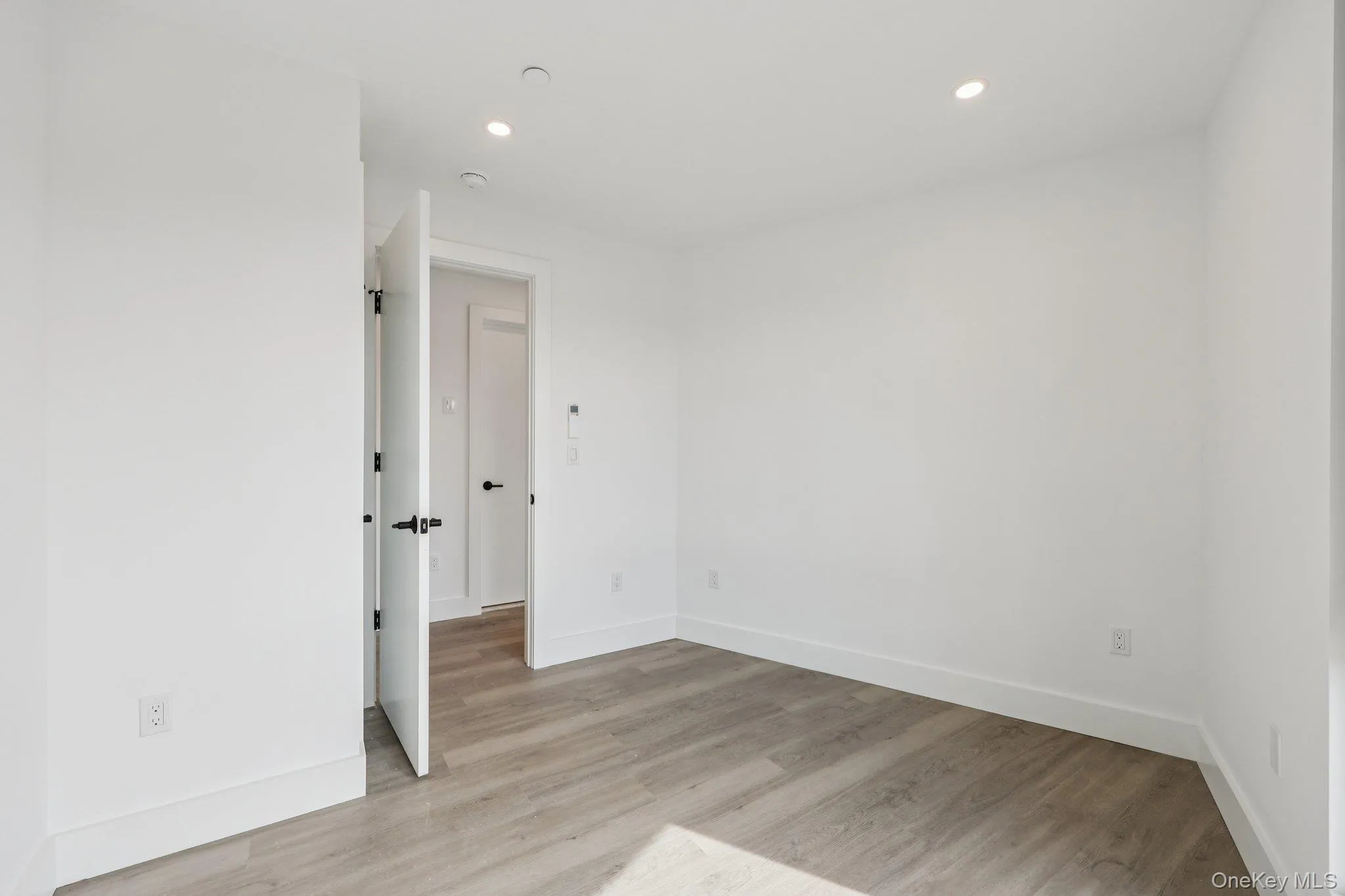325 Manville Road, Mount Pleasant, NY, 2 Bedrooms Bedrooms, 5 Rooms Rooms,2 BathroomsBathrooms,Residential Lease,For Rent,Manville,0,1056780 325 Manville Road, Mount Pleasant, NY, 2 Bedrooms Bedrooms, 5 Rooms Rooms,2 BathroomsBathrooms,Residential Lease,For Rent,Manville,0,1056780