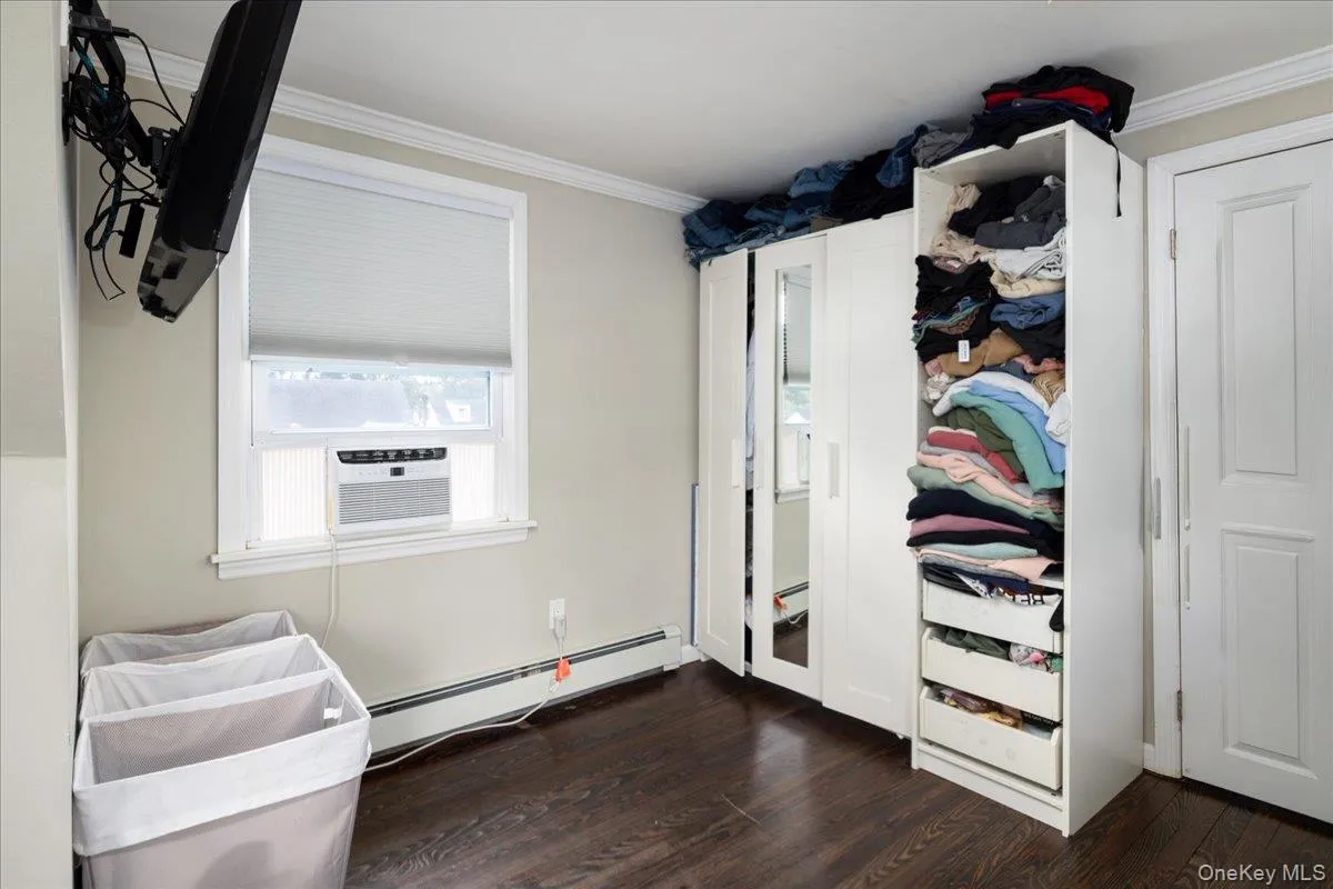 621 Fulton Avenue, Babylon, NY, 5 Bedrooms Bedrooms, 9 Rooms Rooms,2 BathroomsBathrooms,Residential,For Rent,Fulton,0,1056784 621 Fulton Avenue, Babylon, NY, 5 Bedrooms Bedrooms, 9 Rooms Rooms,2 BathroomsBathrooms,Residential,For Rent,Fulton,0,1056784