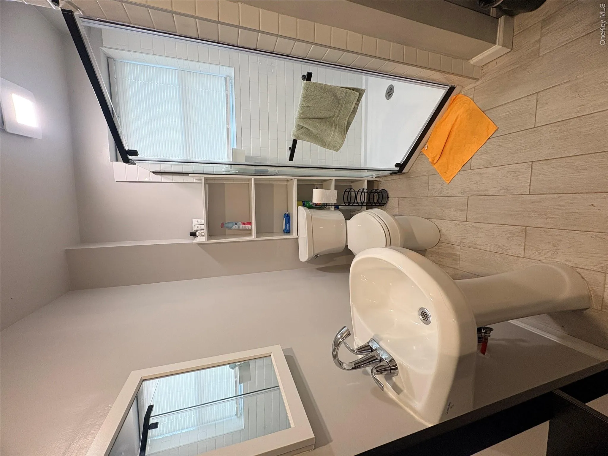 32 Garnet Lane, Oyster Bay, NY, 3 Bedrooms Bedrooms, 12 Rooms Rooms,3 BathroomsBathrooms,Residential Lease,For Rent,Garnet,0,1056786 32 Garnet Lane, Oyster Bay, NY, 3 Bedrooms Bedrooms, 12 Rooms Rooms,3 BathroomsBathrooms,Residential Lease,For Rent,Garnet,0,1056786