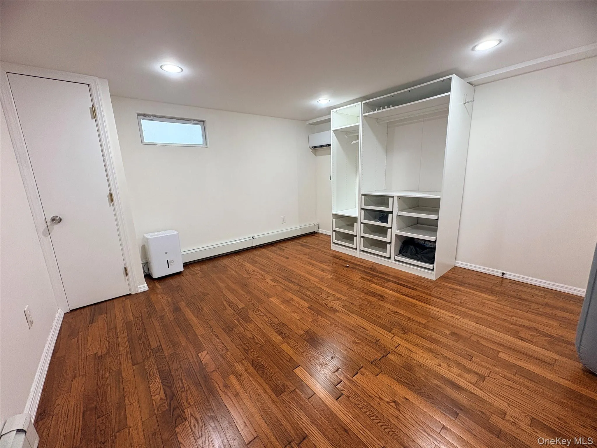 32 Garnet Lane, Oyster Bay, NY, 3 Bedrooms Bedrooms, 12 Rooms Rooms,3 BathroomsBathrooms,Residential Lease,For Rent,Garnet,0,1056786 32 Garnet Lane, Oyster Bay, NY, 3 Bedrooms Bedrooms, 12 Rooms Rooms,3 BathroomsBathrooms,Residential Lease,For Rent,Garnet,0,1056786