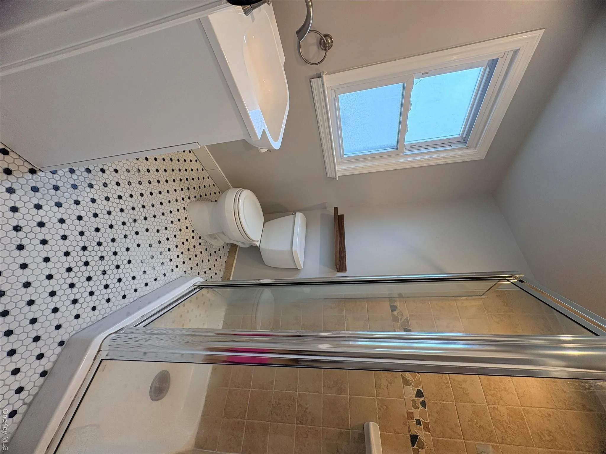 32 Garnet Lane, Oyster Bay, NY, 3 Bedroom Bedrooms, 12 Room Rooms,3 BathroomBathrooms,Residential Lease,For Rent,Garnet,0,1056786 32 Garnet Lane, Oyster Bay, NY, 3 Bedroom Bedrooms, 12 Room Rooms,3 BathroomBathrooms,Residential Lease,For Rent,Garnet,0,1056786