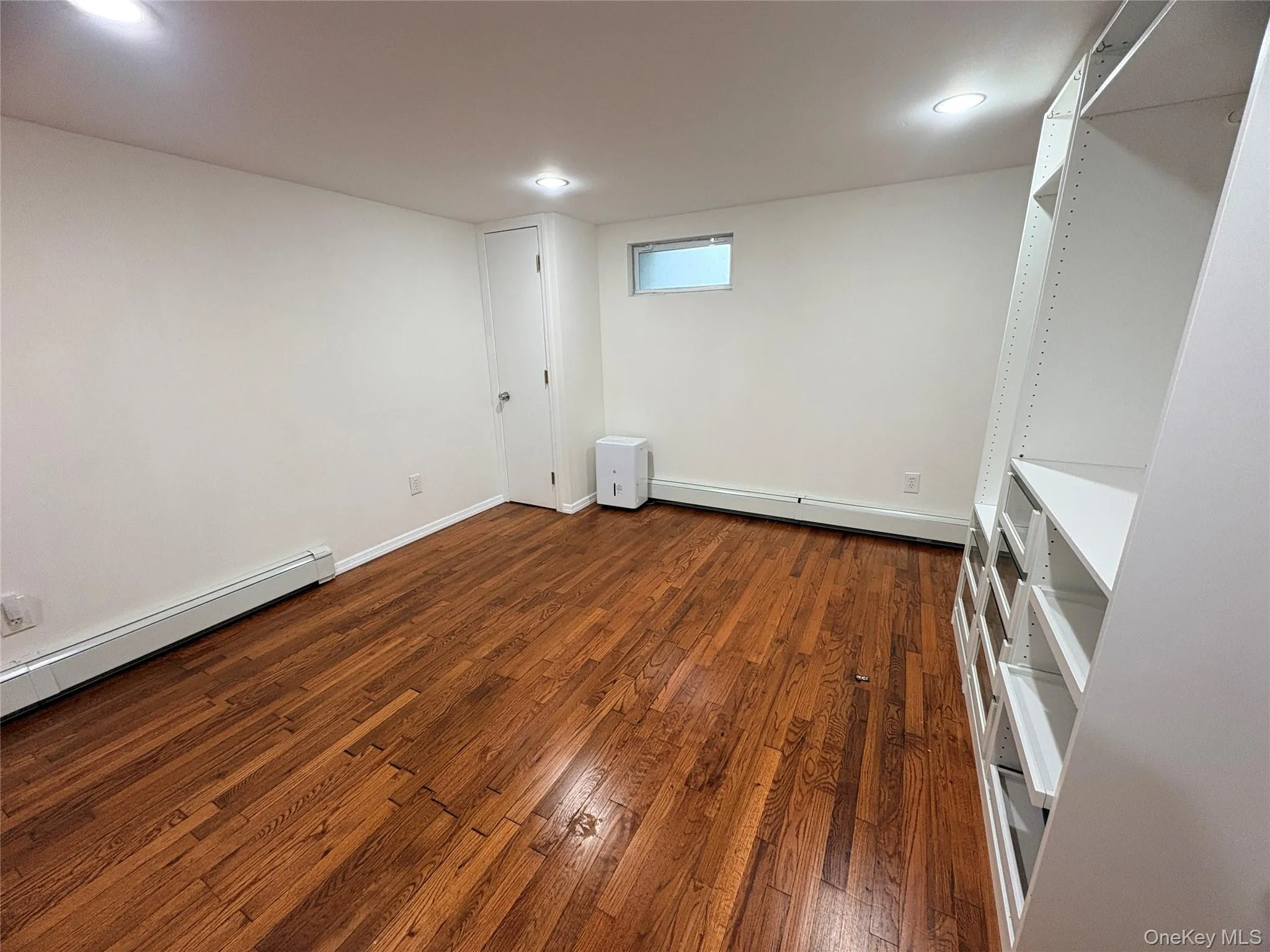 32 Garnet Lane, Oyster Bay, NY, 3 Bedroom Bedrooms, 12 Room Rooms,3 BathroomBathrooms,Residential Lease,For Rent,Garnet,0,1056786 32 Garnet Lane, Oyster Bay, NY, 3 Bedroom Bedrooms, 12 Room Rooms,3 BathroomBathrooms,Residential Lease,For Rent,Garnet,0,1056786