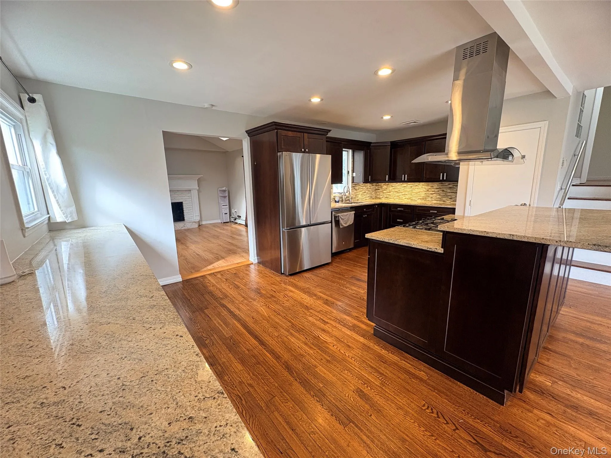 32 Garnet Lane, Oyster Bay, NY, 3 Bedroom Bedrooms, 12 Room Rooms,3 BathroomBathrooms,Residential Lease,For Rent,Garnet,0,1056786 32 Garnet Lane, Oyster Bay, NY, 3 Bedroom Bedrooms, 12 Room Rooms,3 BathroomBathrooms,Residential Lease,For Rent,Garnet,0,1056786