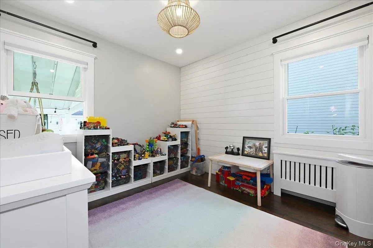 67 Raff Avenue, North Hempstead, NY, 4 Bedrooms Bedrooms, 7 Rooms Rooms,1 BathroomBathrooms,Residential,For Rent,Raff,0,1056787 67 Raff Avenue, North Hempstead, NY, 4 Bedrooms Bedrooms, 7 Rooms Rooms,1 BathroomBathrooms,Residential,For Rent,Raff,0,1056787