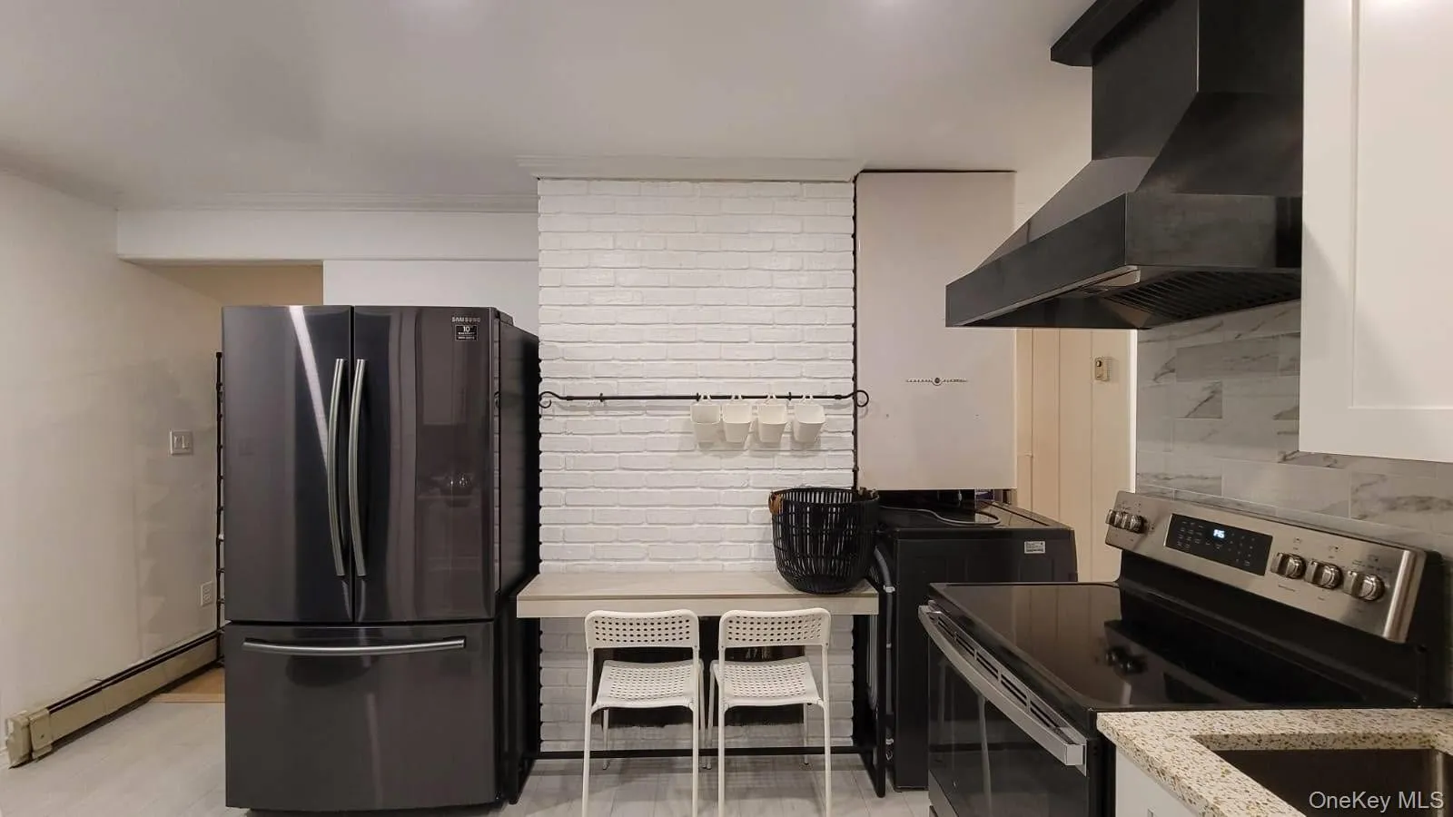 28 Marksman Lane, Hempstead, NY, 4 Bedrooms Bedrooms, 8 Rooms Rooms,2 BathroomsBathrooms,Residential,For Rent,Marksman,0,1056788 28 Marksman Lane, Hempstead, NY, 4 Bedrooms Bedrooms, 8 Rooms Rooms,2 BathroomsBathrooms,Residential,For Rent,Marksman,0,1056788