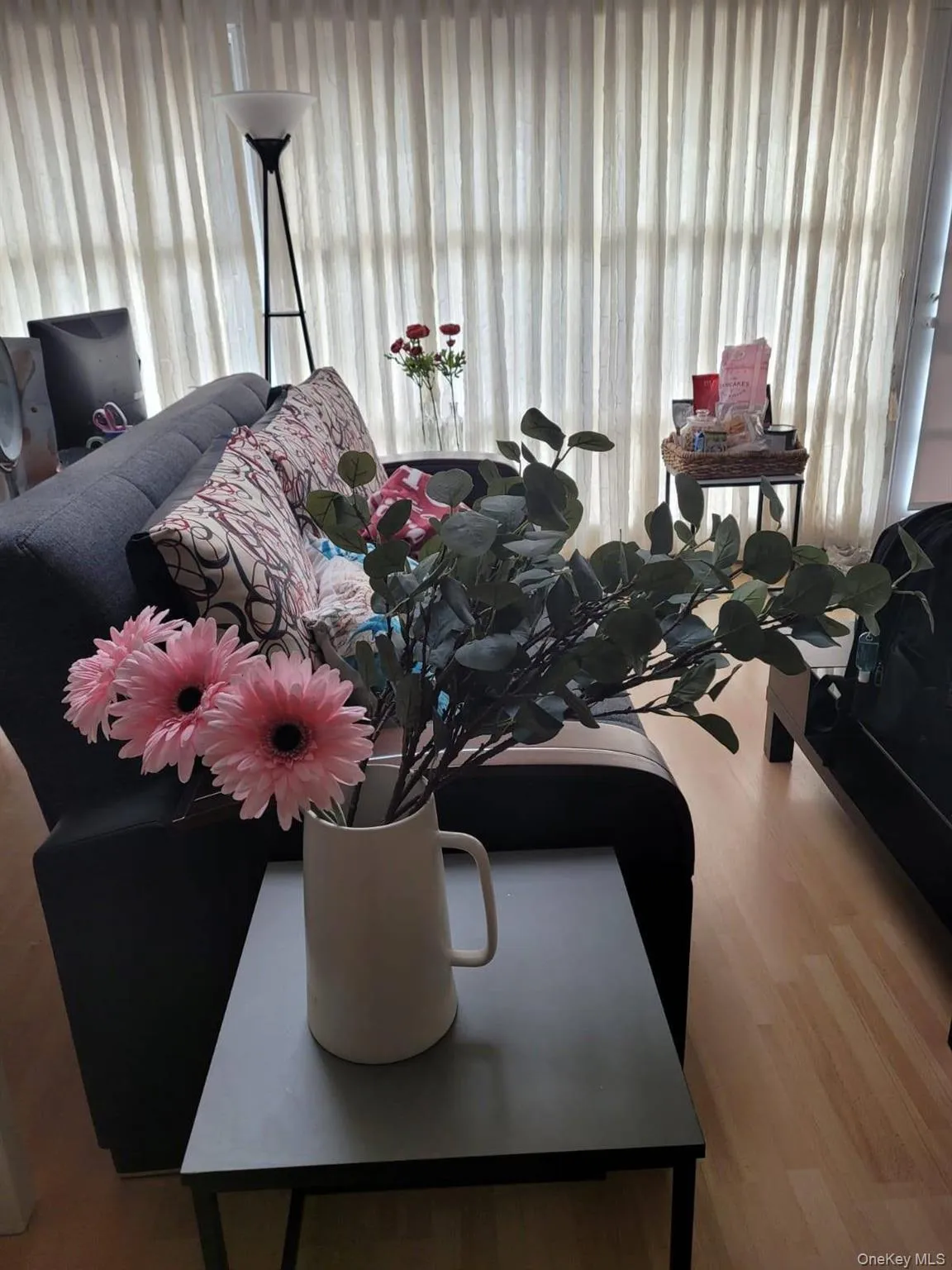 28 Marksman Lane, Hempstead, NY, 4 Bedrooms Bedrooms, 8 Rooms Rooms,2 BathroomsBathrooms,Residential,For Rent,Marksman,0,1056788 28 Marksman Lane, Hempstead, NY, 4 Bedrooms Bedrooms, 8 Rooms Rooms,2 BathroomsBathrooms,Residential,For Rent,Marksman,0,1056788