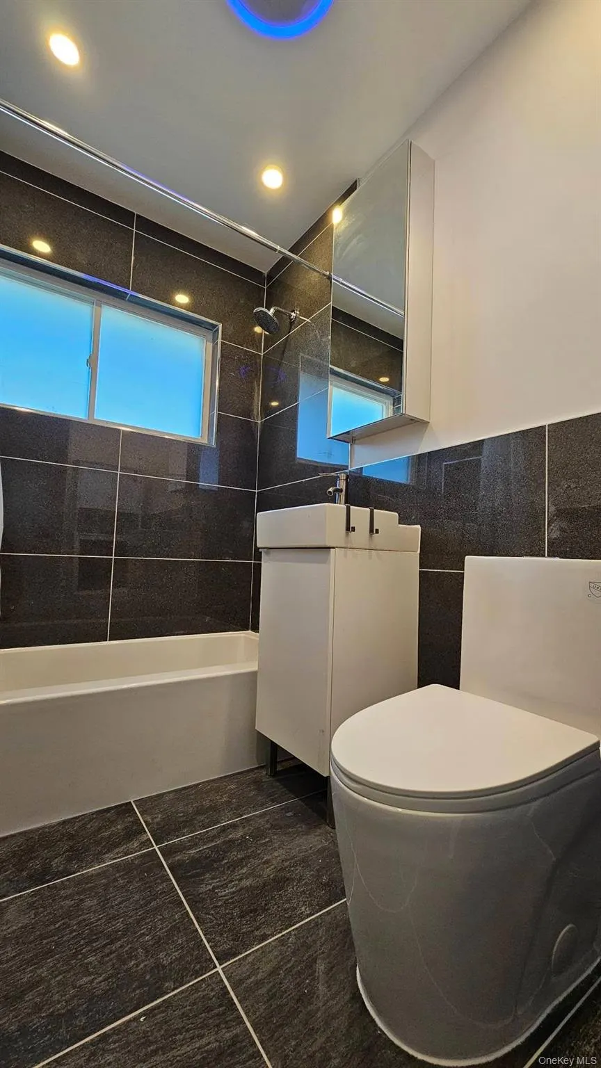 28 Marksman Lane, Hempstead, NY, 4 Bedrooms Bedrooms, 8 Rooms Rooms,2 BathroomsBathrooms,Residential,For Rent,Marksman,0,1056788 28 Marksman Lane, Hempstead, NY, 4 Bedrooms Bedrooms, 8 Rooms Rooms,2 BathroomsBathrooms,Residential,For Rent,Marksman,0,1056788