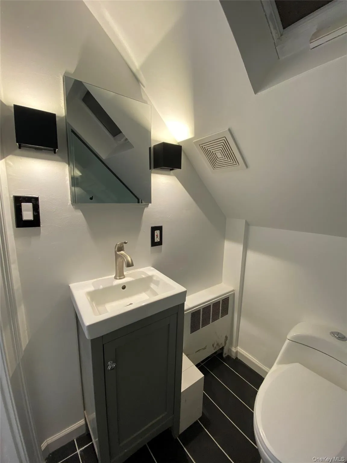 28 Marksman Lane, Hempstead, NY, 4 Bedrooms Bedrooms, 8 Rooms Rooms,2 BathroomsBathrooms,Residential,For Rent,Marksman,0,1056788 28 Marksman Lane, Hempstead, NY, 4 Bedrooms Bedrooms, 8 Rooms Rooms,2 BathroomsBathrooms,Residential,For Rent,Marksman,0,1056788
