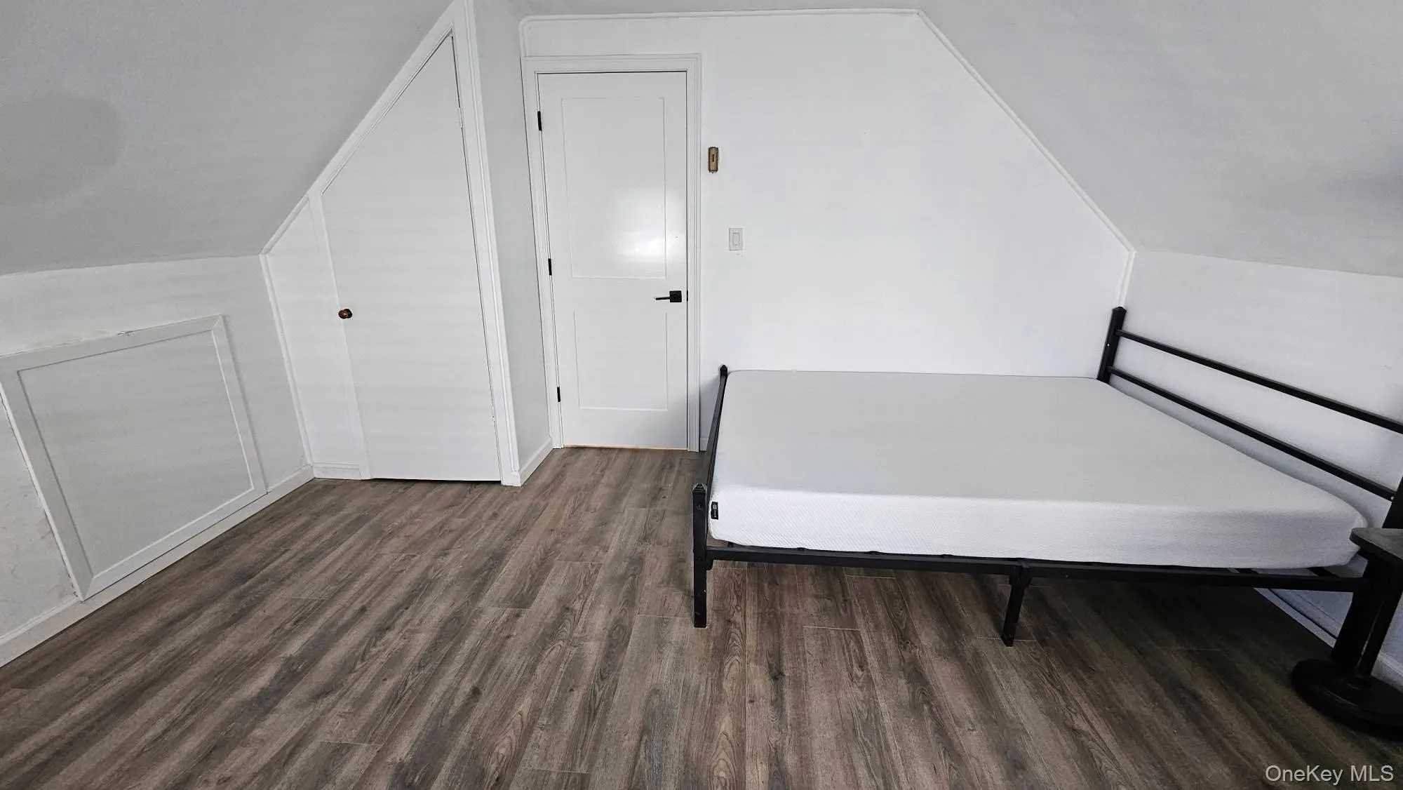 28 Marksman Lane, Hempstead, NY, 4 Bedrooms Bedrooms, 8 Rooms Rooms,2 BathroomsBathrooms,Residential,For Rent,Marksman,0,1056788 28 Marksman Lane, Hempstead, NY, 4 Bedrooms Bedrooms, 8 Rooms Rooms,2 BathroomsBathrooms,Residential,For Rent,Marksman,0,1056788