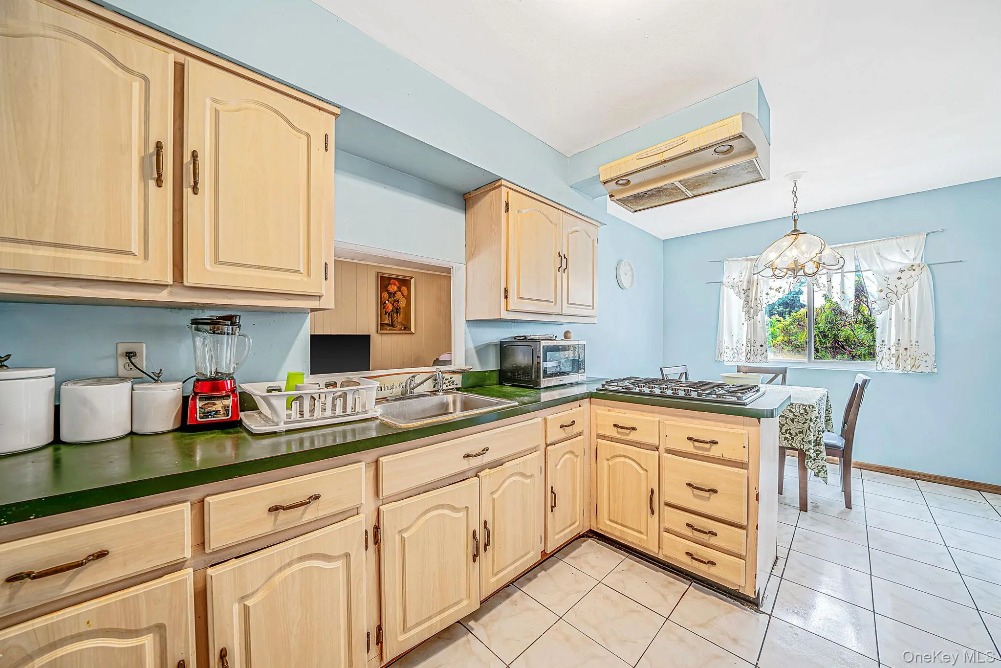 29 Sunshine Lane, Babylon, NY, 4 Bedrooms Bedrooms, 8 Rooms Rooms,1 BathroomBathrooms,Residential,For Rent,Sunshine,0,1056791 29 Sunshine Lane, Babylon, NY, 4 Bedrooms Bedrooms, 8 Rooms Rooms,1 BathroomBathrooms,Residential,For Rent,Sunshine,0,1056791