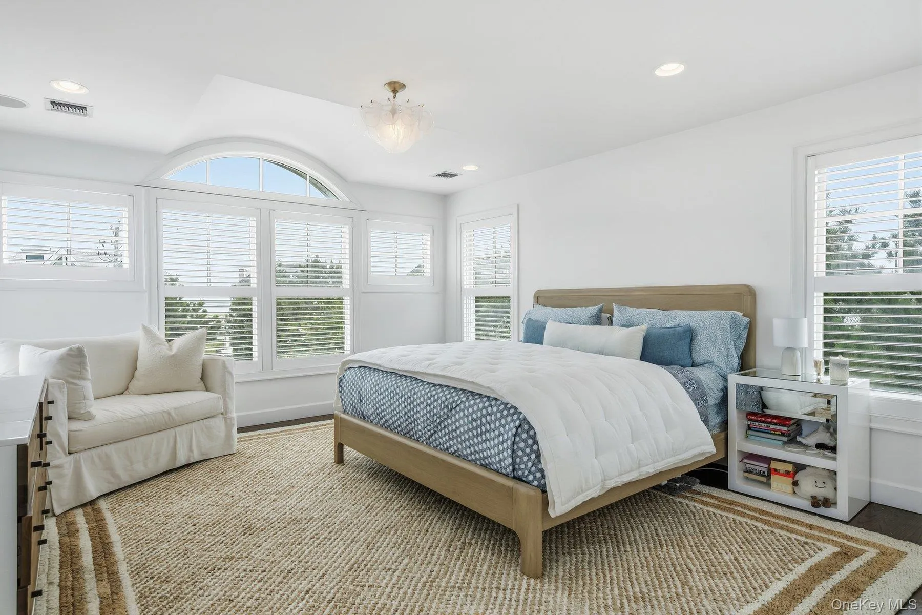 824 Dune Road, Southampton, NY, 5 Bedrooms Bedrooms, 12 Rooms Rooms,4 BathroomsBathrooms,Residential,For Rent,Dune,0,1056794 824 Dune Road, Southampton, NY, 5 Bedrooms Bedrooms, 12 Rooms Rooms,4 BathroomsBathrooms,Residential,For Rent,Dune,0,1056794