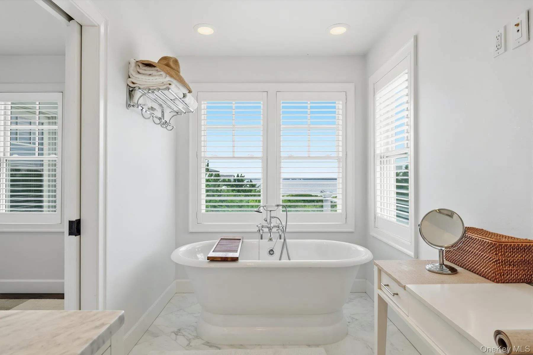 824 Dune Road, Southampton, NY, 5 Bedrooms Bedrooms, 12 Rooms Rooms,4 BathroomsBathrooms,Residential,For Rent,Dune,0,1056794 824 Dune Road, Southampton, NY, 5 Bedrooms Bedrooms, 12 Rooms Rooms,4 BathroomsBathrooms,Residential,For Rent,Dune,0,1056794