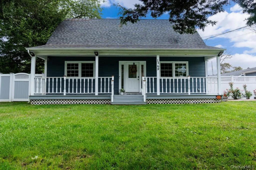 1369 Clinton Avenue, Islip, NY, 3 Bedrooms Bedrooms, 7 Rooms Rooms,2 BathroomsBathrooms,Residential,For Rent,Clinton,0,1056795 1369 Clinton Avenue, Islip, NY, 3 Bedrooms Bedrooms, 7 Rooms Rooms,2 BathroomsBathrooms,Residential,For Rent,Clinton,0,1056795