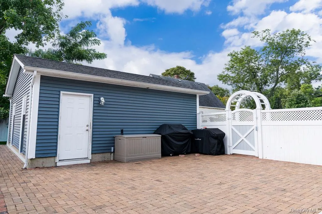 1369 Clinton Avenue, Islip, NY, 3 Bedrooms Bedrooms, 7 Rooms Rooms,2 BathroomsBathrooms,Residential,For Rent,Clinton,0,1056795 1369 Clinton Avenue, Islip, NY, 3 Bedrooms Bedrooms, 7 Rooms Rooms,2 BathroomsBathrooms,Residential,For Rent,Clinton,0,1056795