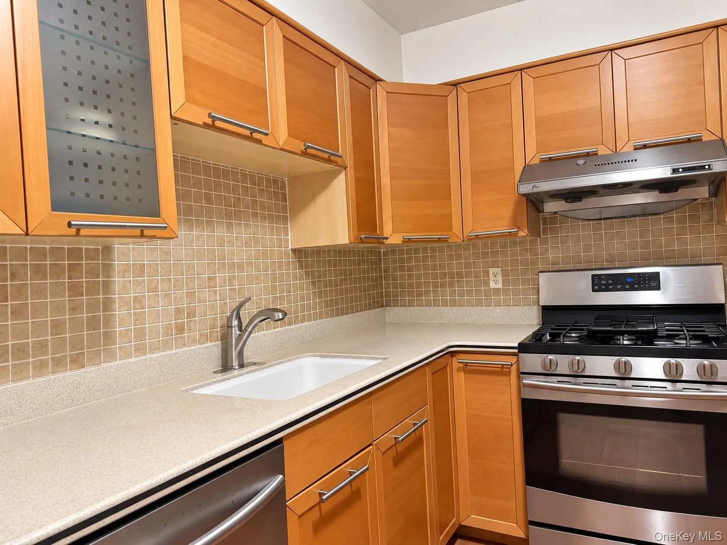 3 Ward Drive, Clarkstown, NY, 3 Bedrooms Bedrooms, 7 Rooms Rooms,2 BathroomsBathrooms,Residential,For Rent,Ward,0,1056800 3 Ward Drive, Clarkstown, NY, 3 Bedrooms Bedrooms, 7 Rooms Rooms,2 BathroomsBathrooms,Residential,For Rent,Ward,0,1056800