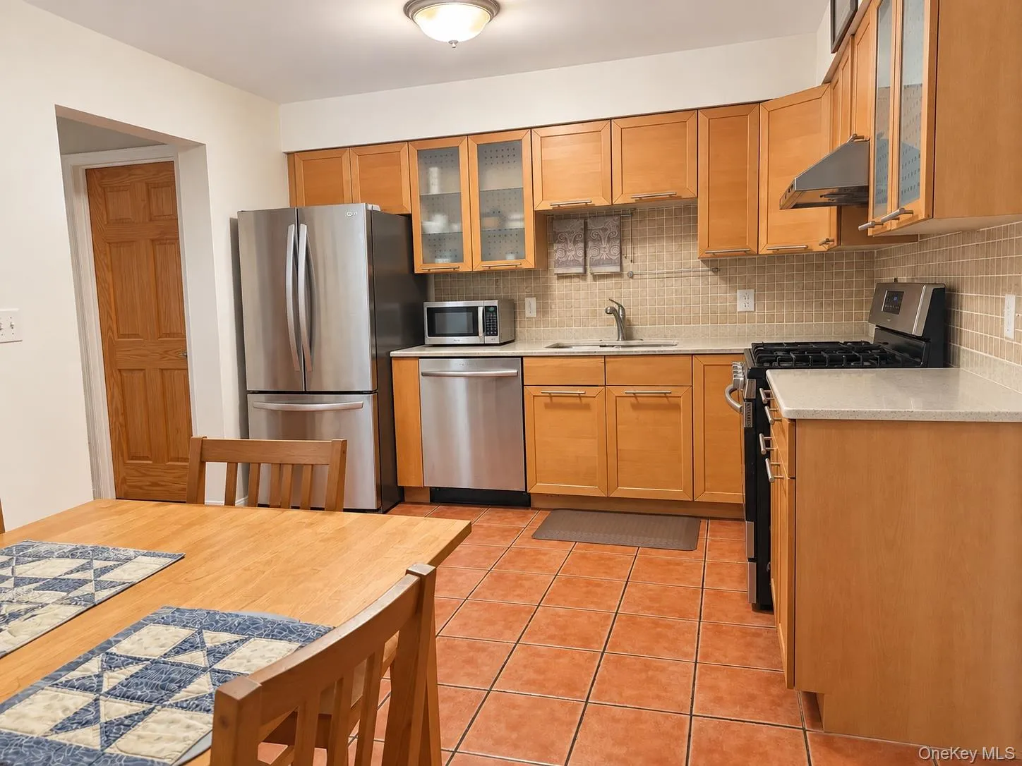 3 Ward Drive, Clarkstown, NY, 3 Bedrooms Bedrooms, 7 Rooms Rooms,2 BathroomsBathrooms,Residential,For Rent,Ward,0,1056800 3 Ward Drive, Clarkstown, NY, 3 Bedrooms Bedrooms, 7 Rooms Rooms,2 BathroomsBathrooms,Residential,For Rent,Ward,0,1056800