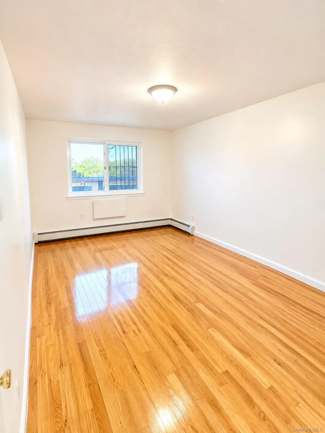 3001 Cruger Avenue, New York, NY, 3 Bedroom Bedrooms, 6 Room Rooms,1 BathroomBathrooms,Residential Lease,For Rent,Cruger,0,1056804 3001 Cruger Avenue, New York, NY, 3 Bedroom Bedrooms, 6 Room Rooms,1 BathroomBathrooms,Residential Lease,For Rent,Cruger,0,1056804