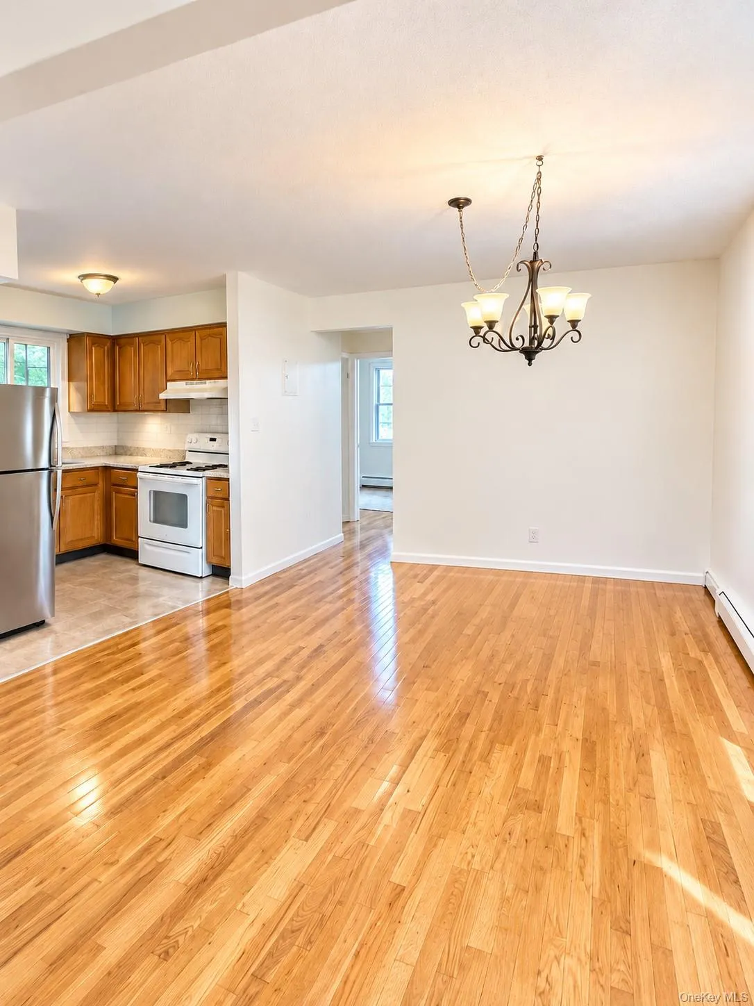 3001 Cruger Avenue, New York, NY, 3 Bedroom Bedrooms, 6 Room Rooms,1 BathroomBathrooms,Residential Lease,For Rent,Cruger,0,1056804 3001 Cruger Avenue, New York, NY, 3 Bedroom Bedrooms, 6 Room Rooms,1 BathroomBathrooms,Residential Lease,For Rent,Cruger,0,1056804