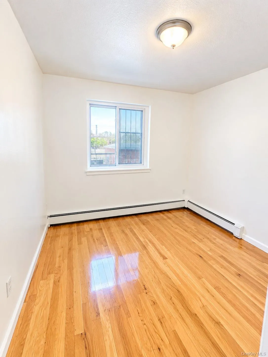 3001 Cruger Avenue, New York, NY, 3 Bedroom Bedrooms, 6 Room Rooms,1 BathroomBathrooms,Residential Lease,For Rent,Cruger,0,1056804 3001 Cruger Avenue, New York, NY, 3 Bedroom Bedrooms, 6 Room Rooms,1 BathroomBathrooms,Residential Lease,For Rent,Cruger,0,1056804