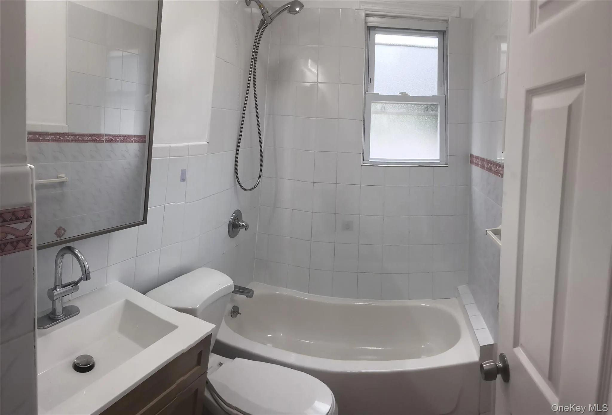 11281 Bedell Street, New York, NY, 3 Bedrooms Bedrooms, 7 Rooms Rooms,2 BathroomsBathrooms,Residential,For Rent,Bedell,0,1056805 11281 Bedell Street, New York, NY, 3 Bedrooms Bedrooms, 7 Rooms Rooms,2 BathroomsBathrooms,Residential,For Rent,Bedell,0,1056805