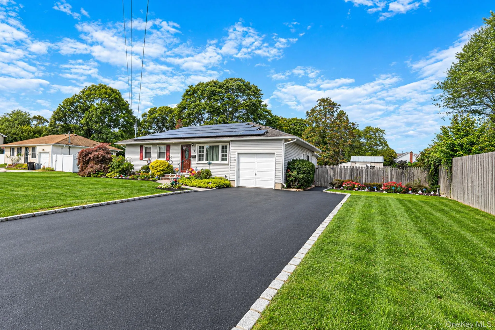 3 Gale Road, Islip, NY, 4 Bedrooms Bedrooms, 11 Rooms Rooms,2 BathroomsBathrooms,Residential,For Rent,Gale,0,1056810 3 Gale Road, Islip, NY, 4 Bedrooms Bedrooms, 11 Rooms Rooms,2 BathroomsBathrooms,Residential,For Rent,Gale,0,1056810