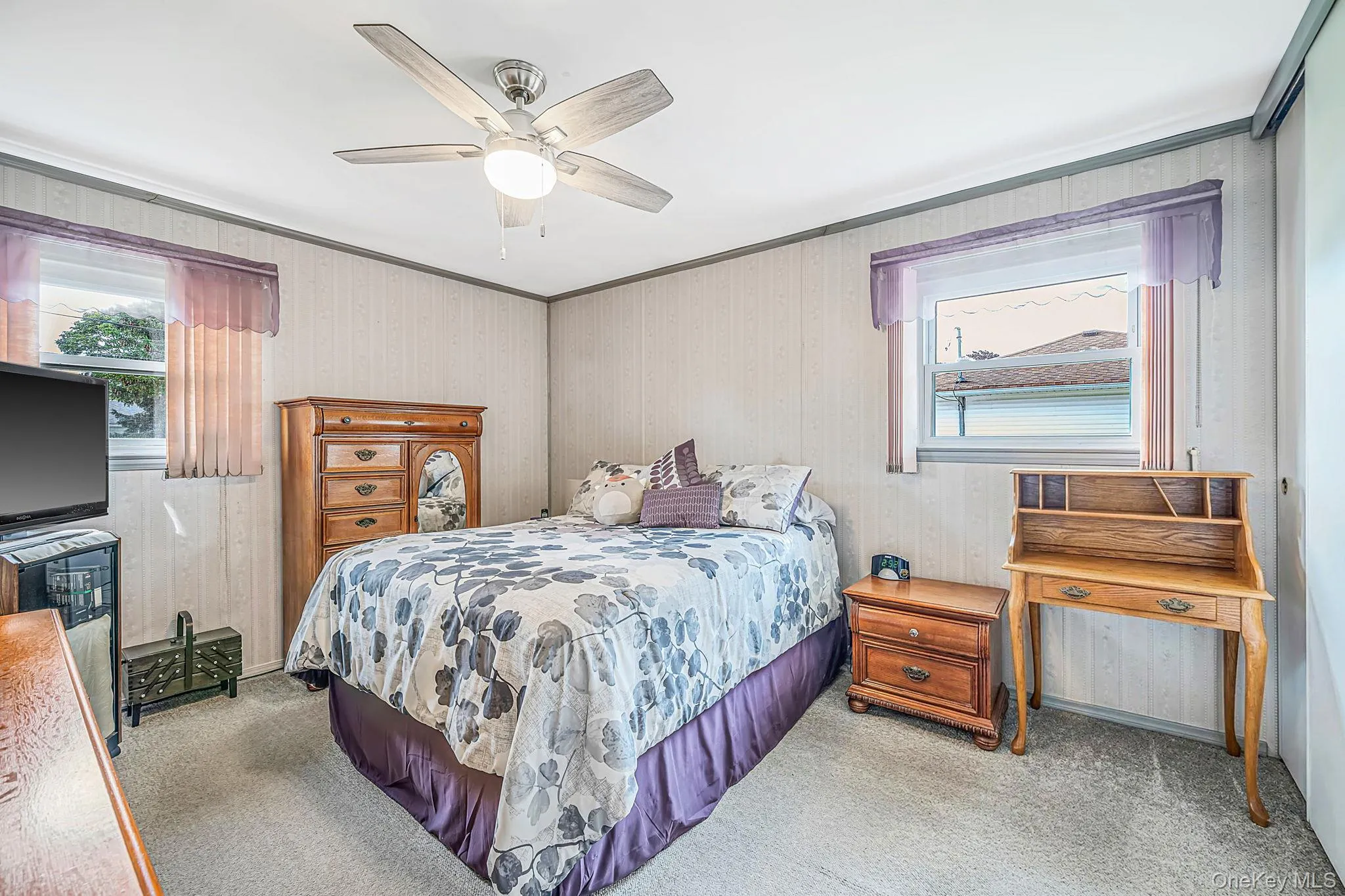 3 Gale Road, Islip, NY, 4 Bedrooms Bedrooms, 11 Rooms Rooms,2 BathroomsBathrooms,Residential,For Rent,Gale,0,1056810 3 Gale Road, Islip, NY, 4 Bedrooms Bedrooms, 11 Rooms Rooms,2 BathroomsBathrooms,Residential,For Rent,Gale,0,1056810