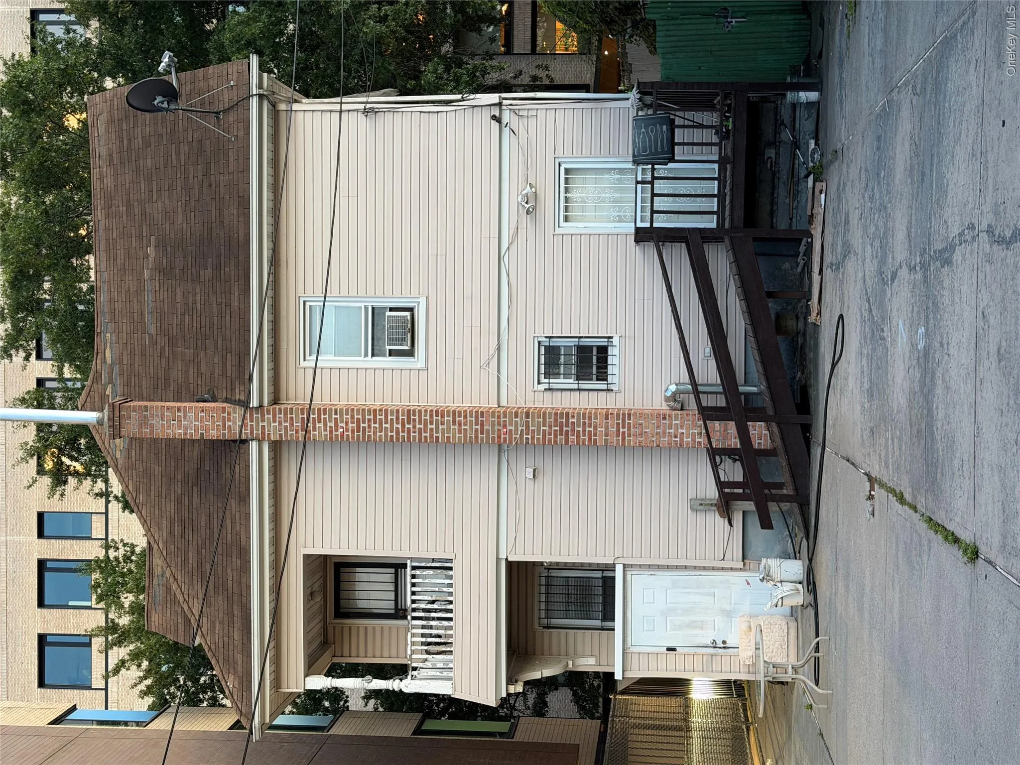 15311 88th Avenue, New York, NY, 4 Bedrooms Bedrooms, 10 Rooms Rooms,2 BathroomsBathrooms,Residential,For Rent,88th,0,1056817 15311 88th Avenue, New York, NY, 4 Bedrooms Bedrooms, 10 Rooms Rooms,2 BathroomsBathrooms,Residential,For Rent,88th,0,1056817