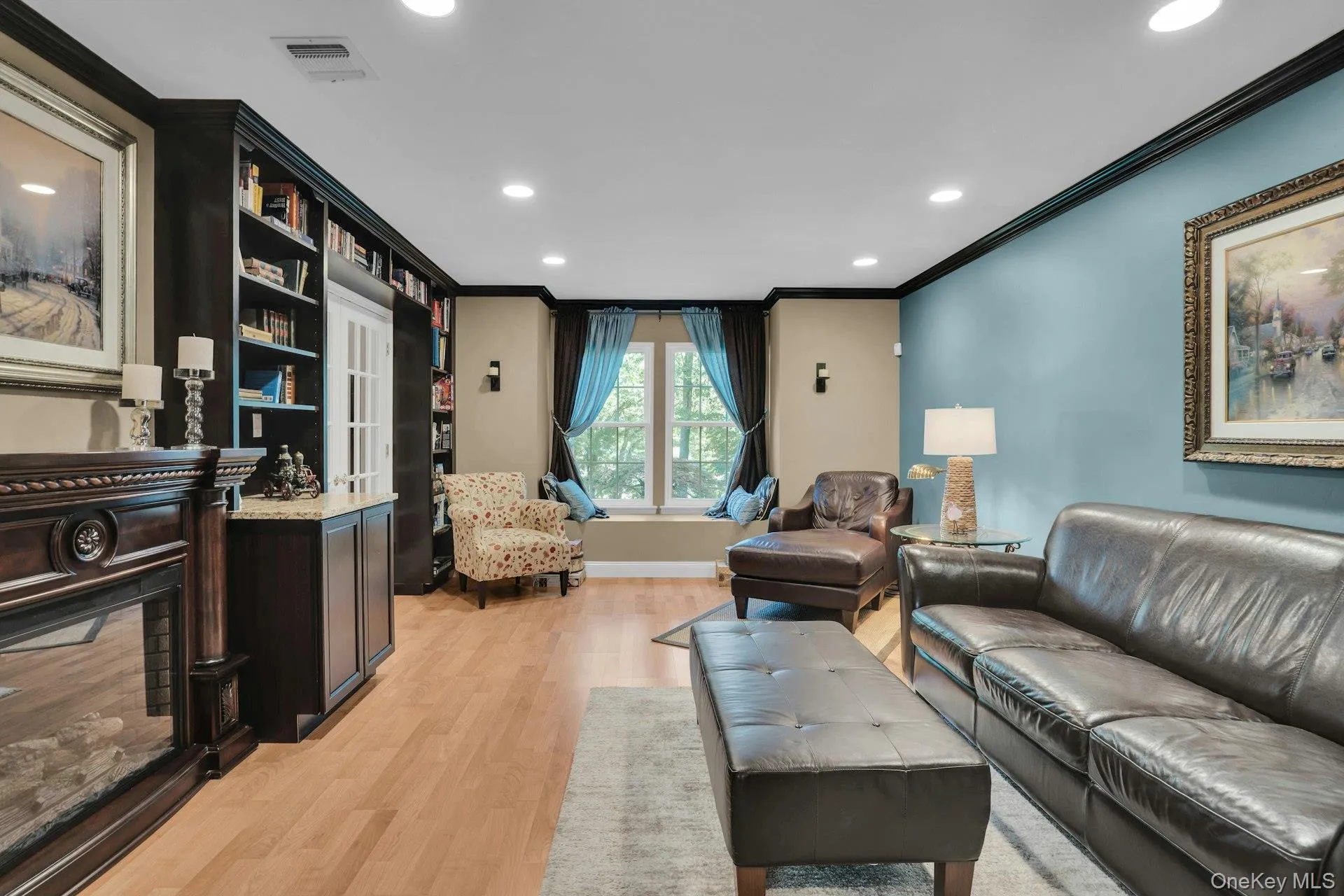 43 Stonehurst Lane, Huntington, NY, 5 Bedrooms Bedrooms, 10 Rooms Rooms,2 BathroomsBathrooms,Residential,For Rent,Stonehurst,0,1056818 43 Stonehurst Lane, Huntington, NY, 5 Bedrooms Bedrooms, 10 Rooms Rooms,2 BathroomsBathrooms,Residential,For Rent,Stonehurst,0,1056818