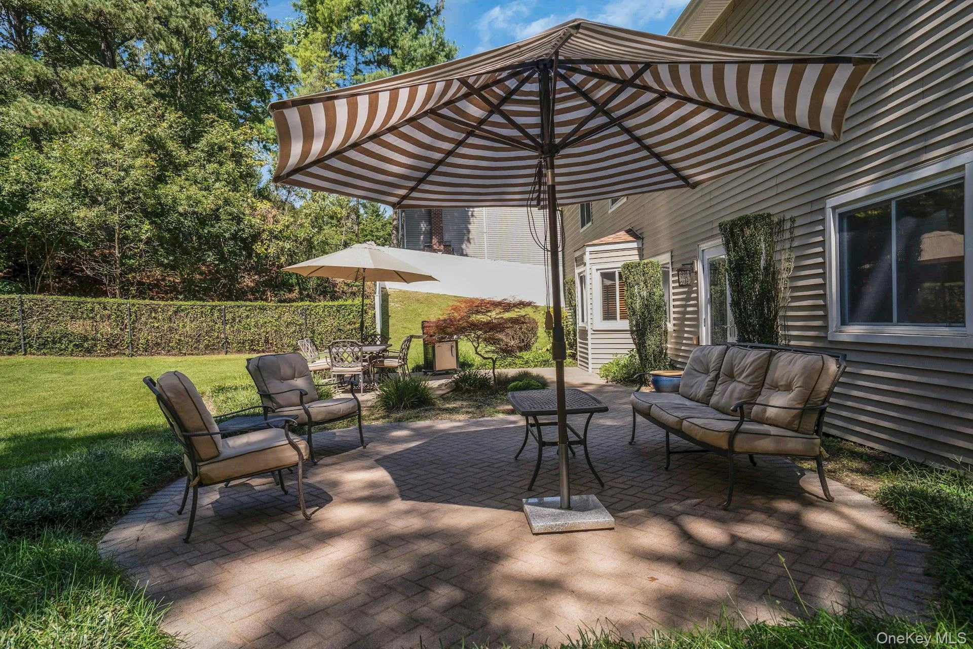 43 Stonehurst Lane, Huntington, NY, 5 Bedrooms Bedrooms, 10 Rooms Rooms,2 BathroomsBathrooms,Residential,For Rent,Stonehurst,0,1056818 43 Stonehurst Lane, Huntington, NY, 5 Bedrooms Bedrooms, 10 Rooms Rooms,2 BathroomsBathrooms,Residential,For Rent,Stonehurst,0,1056818
