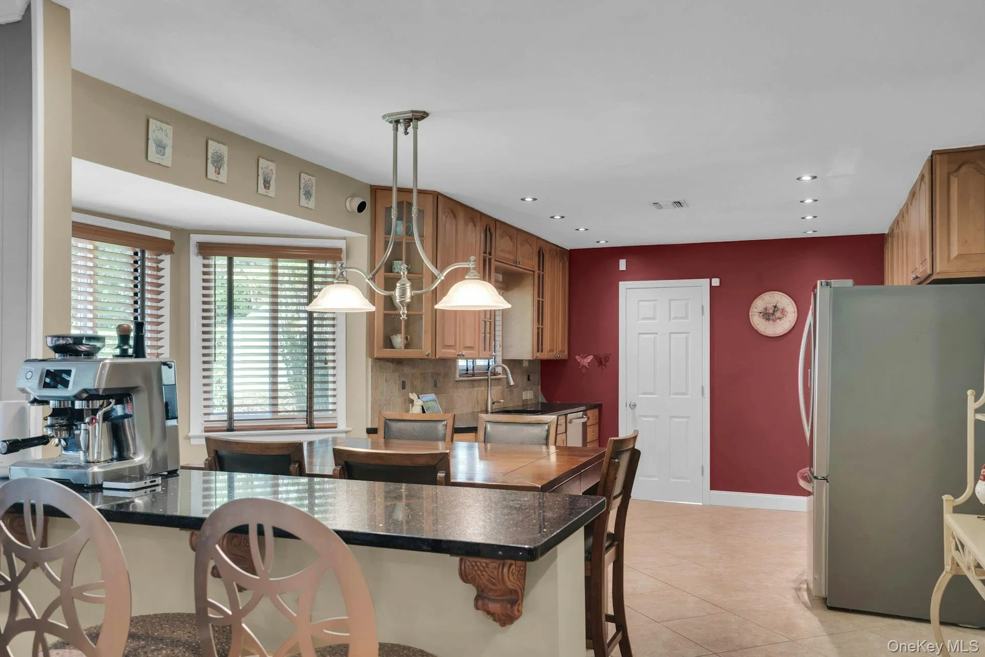 43 Stonehurst Lane, Huntington, NY, 5 Bedrooms Bedrooms, 10 Rooms Rooms,2 BathroomsBathrooms,Residential,For Rent,Stonehurst,0,1056818 43 Stonehurst Lane, Huntington, NY, 5 Bedrooms Bedrooms, 10 Rooms Rooms,2 BathroomsBathrooms,Residential,For Rent,Stonehurst,0,1056818