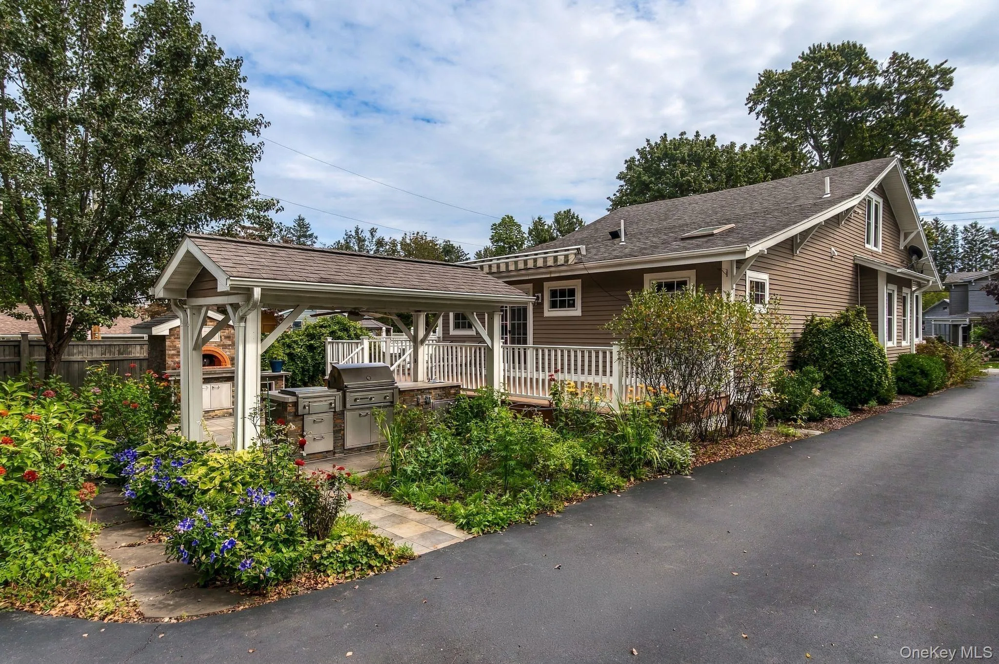 9 Jefferson Avenue, Catskill, NY, 3 Bedrooms Bedrooms, 11 Rooms Rooms,2 BathroomsBathrooms,Residential,For Rent,Jefferson,0,1056822 9 Jefferson Avenue, Catskill, NY, 3 Bedrooms Bedrooms, 11 Rooms Rooms,2 BathroomsBathrooms,Residential,For Rent,Jefferson,0,1056822