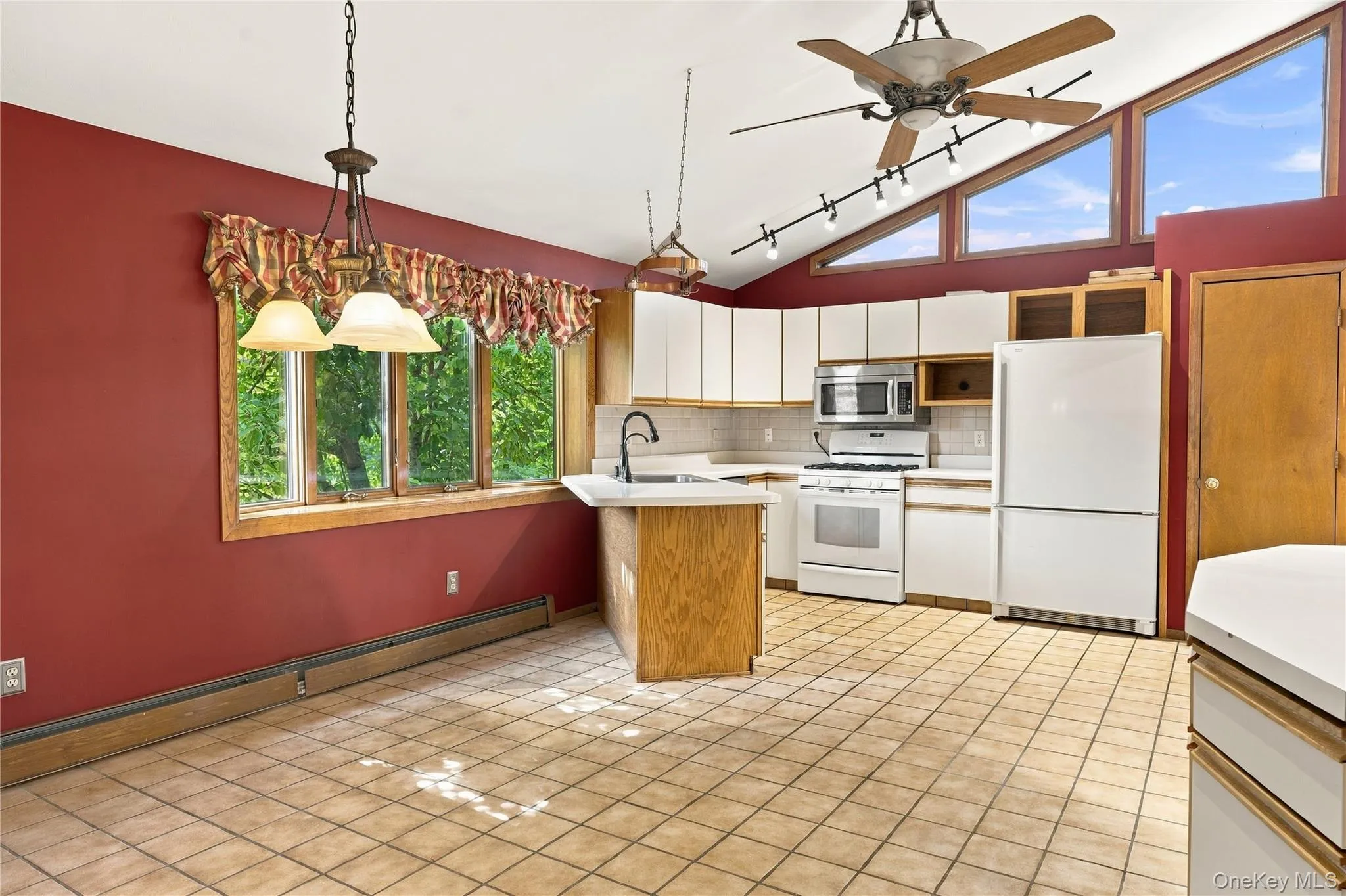 6 Flower Road, East Fishkill, NY, 4 Bedrooms Bedrooms, 9 Rooms Rooms,3 BathroomsBathrooms,Residential,For Rent,Flower,0,1056823 6 Flower Road, East Fishkill, NY, 4 Bedrooms Bedrooms, 9 Rooms Rooms,3 BathroomsBathrooms,Residential,For Rent,Flower,0,1056823