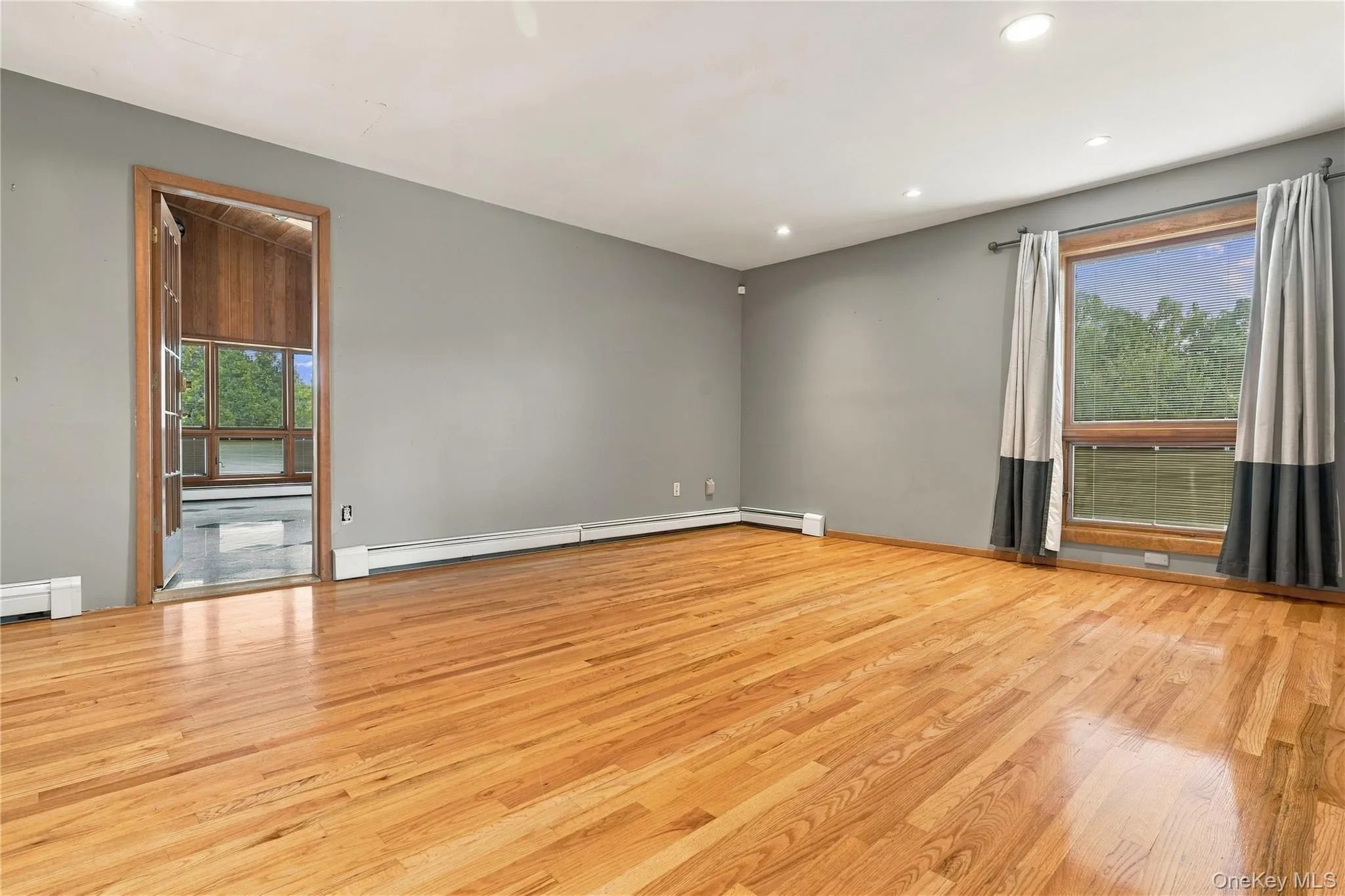 Primary with ensuite bathroom attached to bonus space Primary with ensuite bathroom attached to bonus space