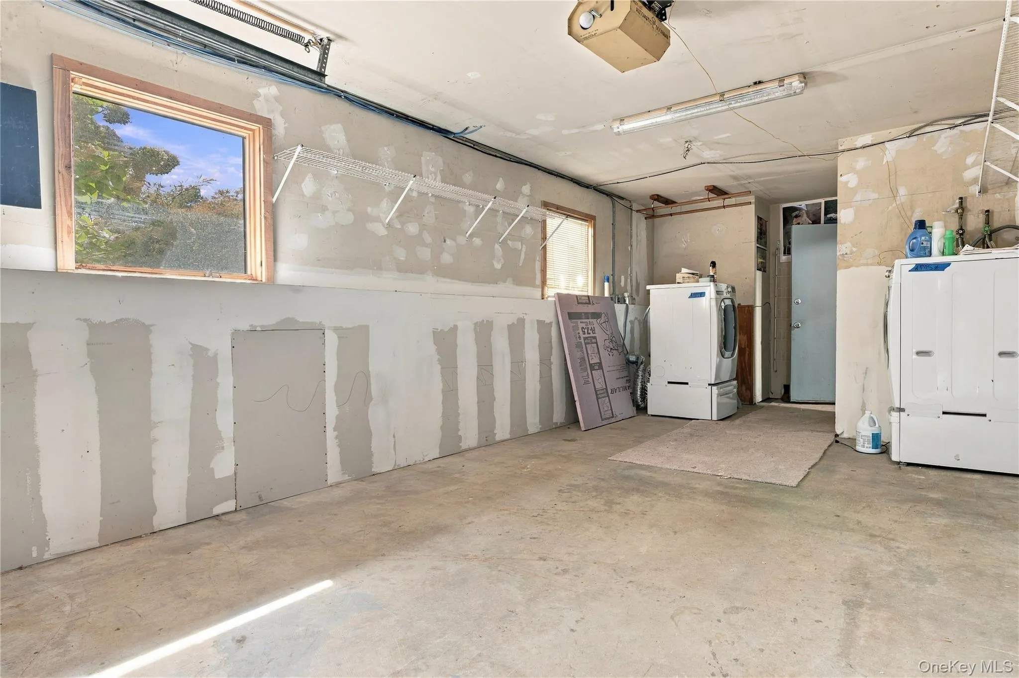 6 Flower Road, East Fishkill, NY, 4 Bedrooms Bedrooms, 9 Rooms Rooms,3 BathroomsBathrooms,Residential,For Rent,Flower,0,1056823 6 Flower Road, East Fishkill, NY, 4 Bedrooms Bedrooms, 9 Rooms Rooms,3 BathroomsBathrooms,Residential,For Rent,Flower,0,1056823