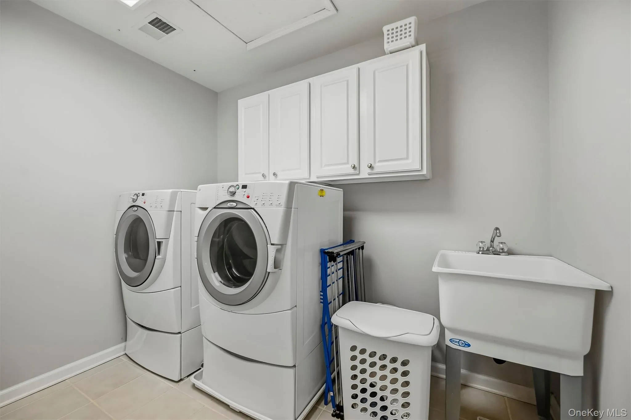 105 Barr Lane, Monroe, NY, 3 Bedrooms Bedrooms, 8 Rooms Rooms,2 BathroomsBathrooms,Residential,For Rent,Barr,0,1056824 105 Barr Lane, Monroe, NY, 3 Bedrooms Bedrooms, 8 Rooms Rooms,2 BathroomsBathrooms,Residential,For Rent,Barr,0,1056824