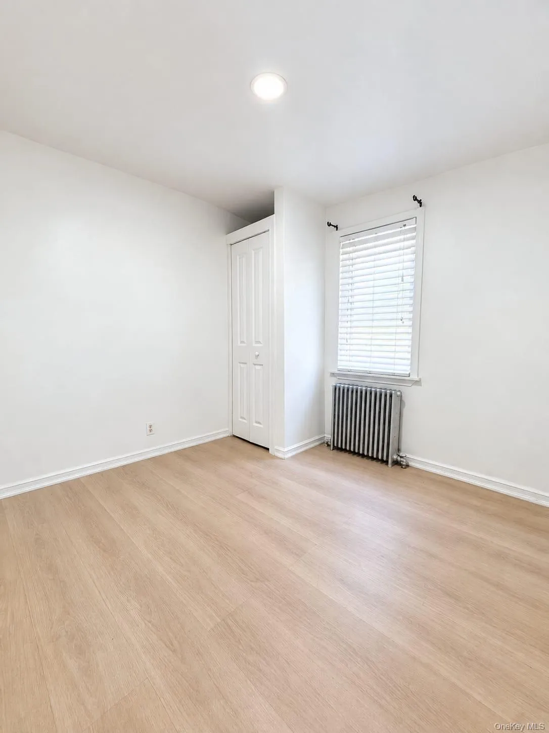 249 Macquesten Parkway, Mount Vernon, NY, 3 Bedroom Bedrooms, 6 Room Rooms,1 BathroomBathrooms,Residential Lease,For Rent,Macquesten,0,1056825 249 Macquesten Parkway, Mount Vernon, NY, 3 Bedroom Bedrooms, 6 Room Rooms,1 BathroomBathrooms,Residential Lease,For Rent,Macquesten,0,1056825