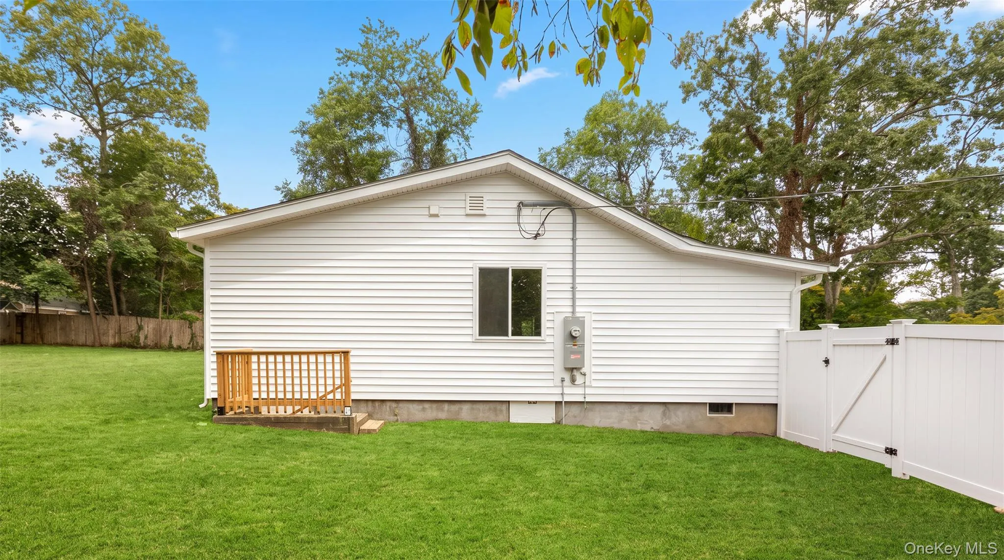 8 Woodlawn Avenue, Brookhaven, NY, 3 Bedrooms Bedrooms, 5 Rooms Rooms,1 BathroomBathrooms,Residential,For Rent,Woodlawn,0,1056826 8 Woodlawn Avenue, Brookhaven, NY, 3 Bedrooms Bedrooms, 5 Rooms Rooms,1 BathroomBathrooms,Residential,For Rent,Woodlawn,0,1056826