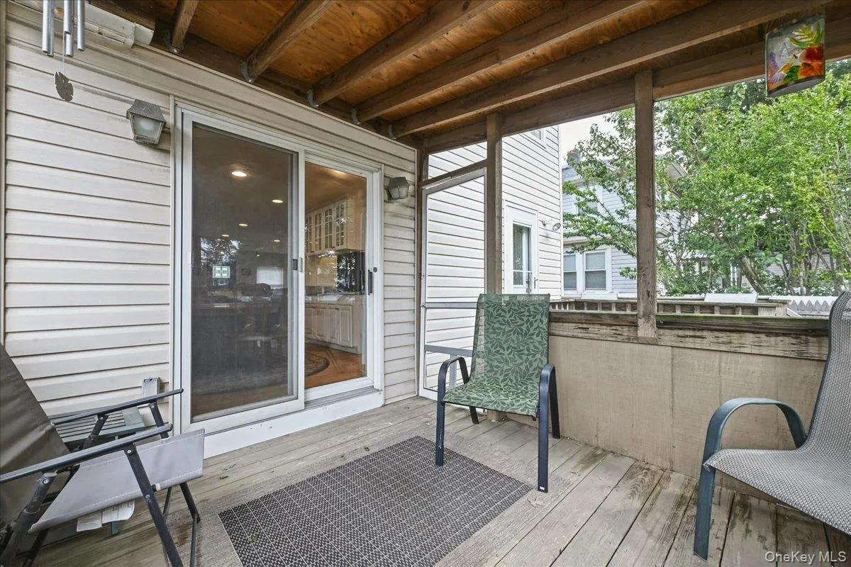 309 Frederick Avenue, Hempstead, NY, 2 Bedrooms Bedrooms, 6 Rooms Rooms,1 BathroomBathrooms,Residential,For Rent,Frederick,0,1056828 309 Frederick Avenue, Hempstead, NY, 2 Bedrooms Bedrooms, 6 Rooms Rooms,1 BathroomBathrooms,Residential,For Rent,Frederick,0,1056828