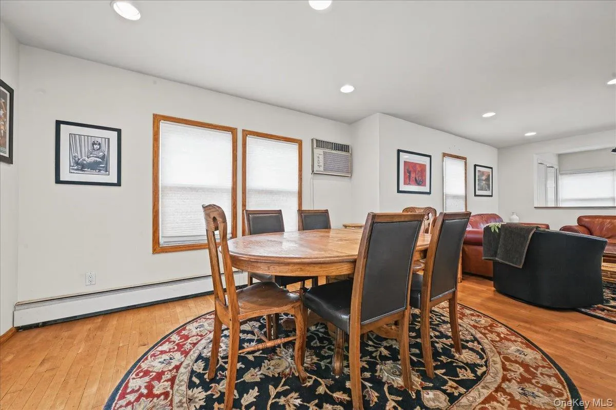309 Frederick Avenue, Hempstead, NY, 2 Bedrooms Bedrooms, 6 Rooms Rooms,1 BathroomBathrooms,Residential,For Rent,Frederick,0,1056828 309 Frederick Avenue, Hempstead, NY, 2 Bedrooms Bedrooms, 6 Rooms Rooms,1 BathroomBathrooms,Residential,For Rent,Frederick,0,1056828