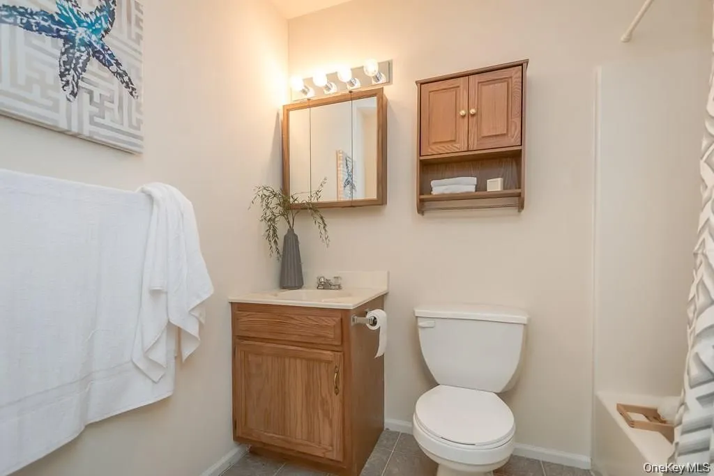 18 Revere Drive, Middletown, NY, 3 Bedrooms Bedrooms, 5 Rooms Rooms,2 BathroomsBathrooms,Residential,For Rent,Revere,0,1056833 18 Revere Drive, Middletown, NY, 3 Bedrooms Bedrooms, 5 Rooms Rooms,2 BathroomsBathrooms,Residential,For Rent,Revere,0,1056833