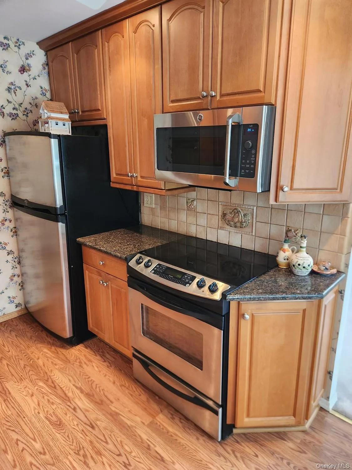 7 Bertlee Drive, Huntington, NY, 4 Bedrooms Bedrooms, 10 Rooms Rooms,2 BathroomsBathrooms,Residential,For Rent,Bertlee,0,1056839 7 Bertlee Drive, Huntington, NY, 4 Bedrooms Bedrooms, 10 Rooms Rooms,2 BathroomsBathrooms,Residential,For Rent,Bertlee,0,1056839