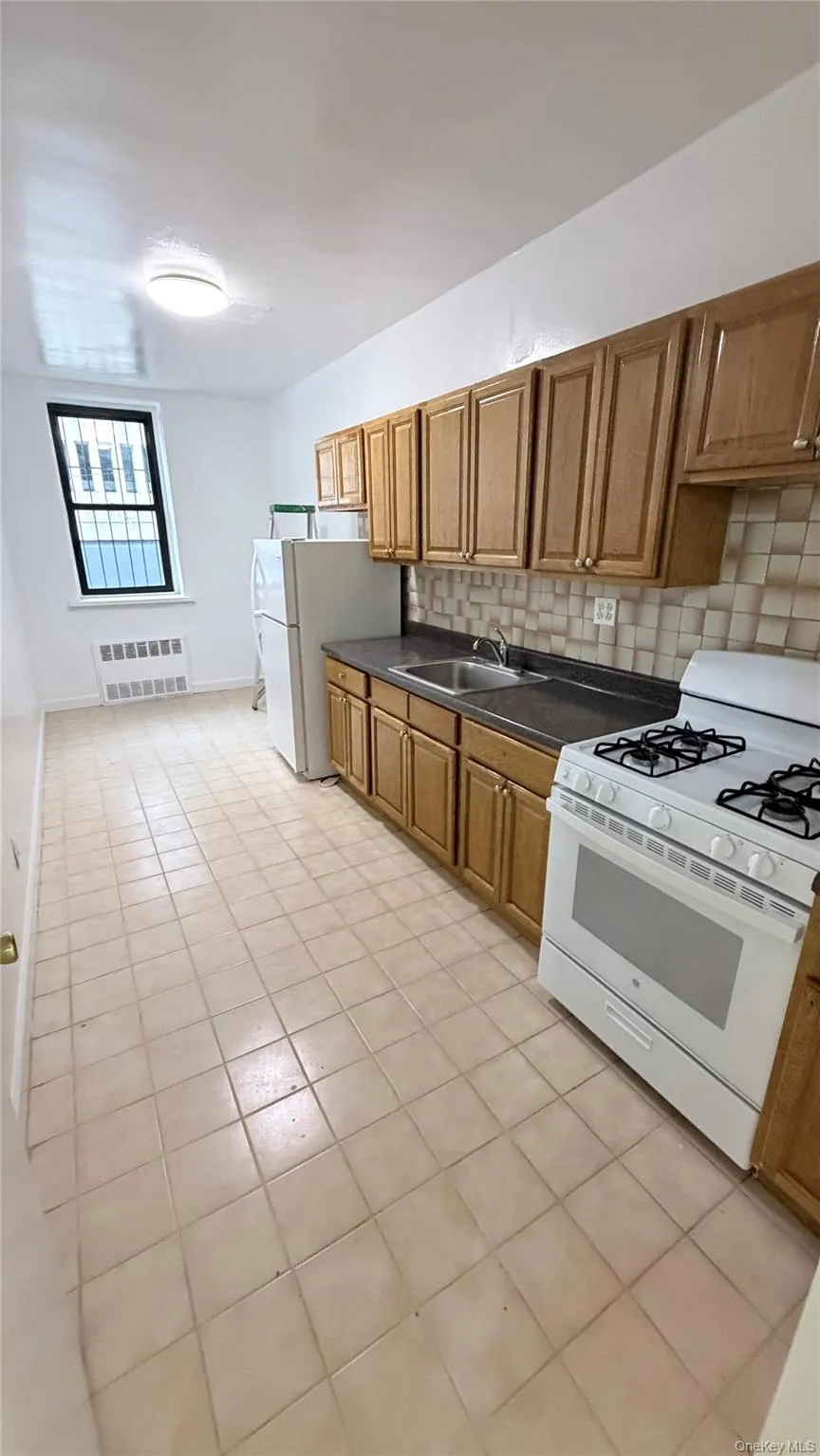 89-20 55th Avenue, New York, NY, 2 Bedrooms Bedrooms, 3 Rooms Rooms,1 BathroomBathrooms,Residential Lease,For Rent,55th,0,1056840 89-20 55th Avenue, New York, NY, 2 Bedrooms Bedrooms, 3 Rooms Rooms,1 BathroomBathrooms,Residential Lease,For Rent,55th,0,1056840