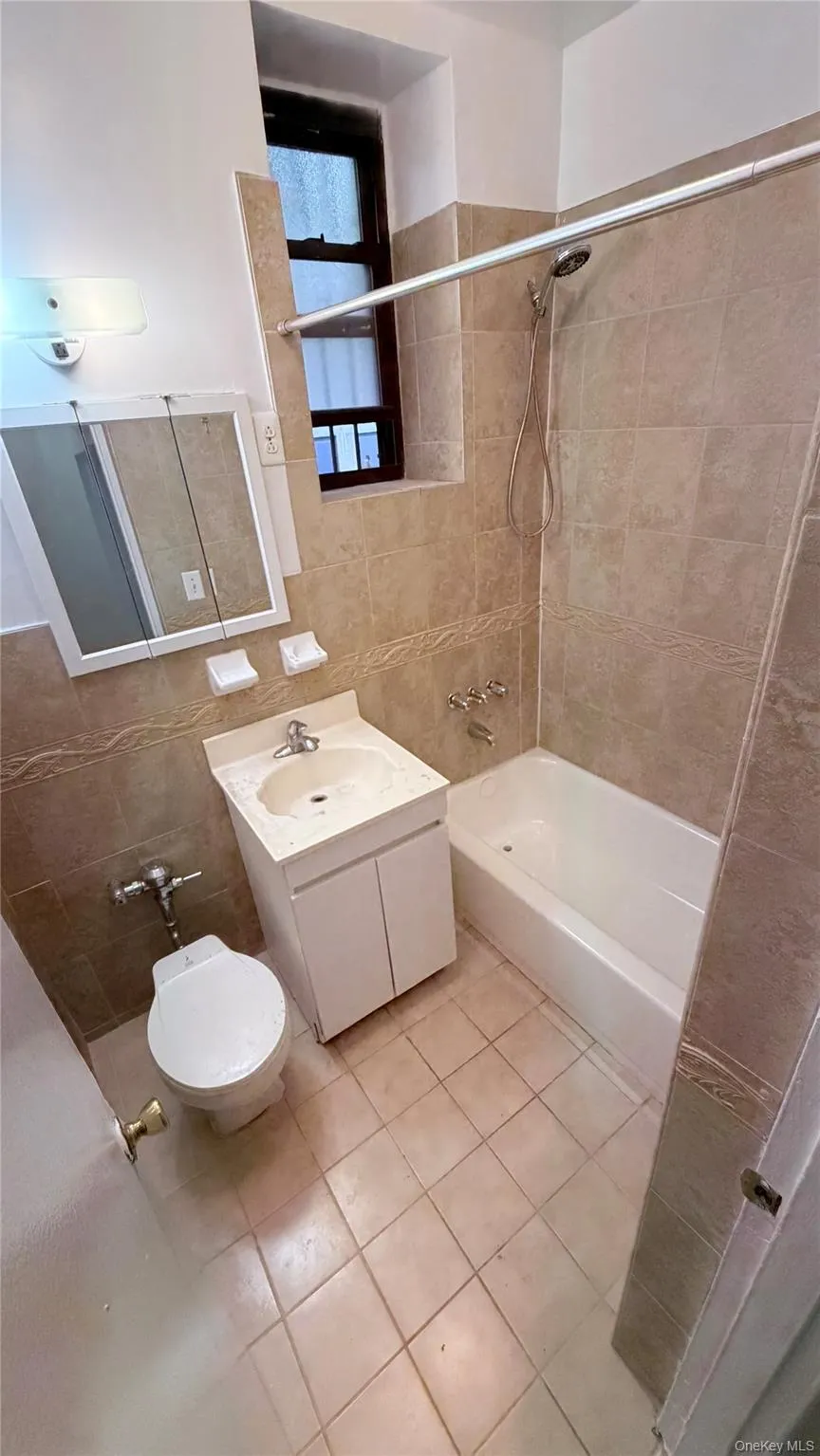 89-20 55th Avenue, New York, NY, 2 Bedrooms Bedrooms, 3 Rooms Rooms,1 BathroomBathrooms,Residential Lease,For Rent,55th,0,1056840 89-20 55th Avenue, New York, NY, 2 Bedrooms Bedrooms, 3 Rooms Rooms,1 BathroomBathrooms,Residential Lease,For Rent,55th,0,1056840