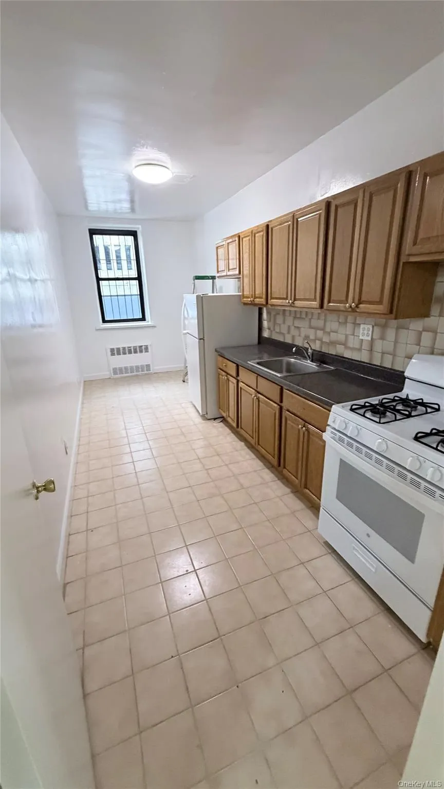 89-20 55th Avenue, New York, NY, 2 Bedrooms Bedrooms, 3 Rooms Rooms,1 BathroomBathrooms,Residential Lease,For Rent,55th,0,1056840 89-20 55th Avenue, New York, NY, 2 Bedrooms Bedrooms, 3 Rooms Rooms,1 BathroomBathrooms,Residential Lease,For Rent,55th,0,1056840