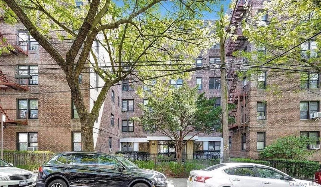 89-20 55th Avenue, New York, NY, 2 Bedrooms Bedrooms, 3 Rooms Rooms,1 BathroomBathrooms,Residential Lease,For Rent,55th,0,1056840 89-20 55th Avenue, New York, NY, 2 Bedrooms Bedrooms, 3 Rooms Rooms,1 BathroomBathrooms,Residential Lease,For Rent,55th,0,1056840