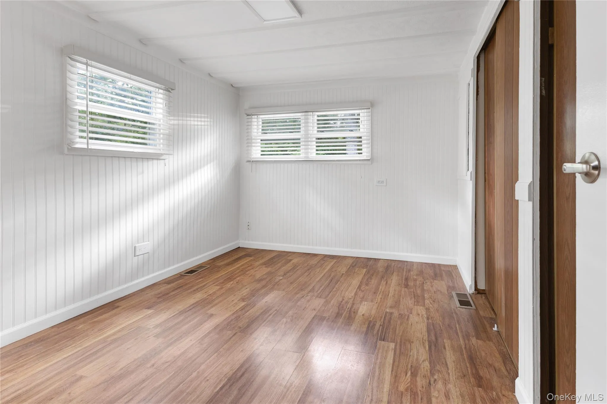 525 Riverleigh Avenue, Riverhead, NY, 2 Bedrooms Bedrooms, 4 Rooms Rooms,1 BathroomBathrooms,Residential,For Rent,Riverleigh,0,1056845 525 Riverleigh Avenue, Riverhead, NY, 2 Bedrooms Bedrooms, 4 Rooms Rooms,1 BathroomBathrooms,Residential,For Rent,Riverleigh,0,1056845