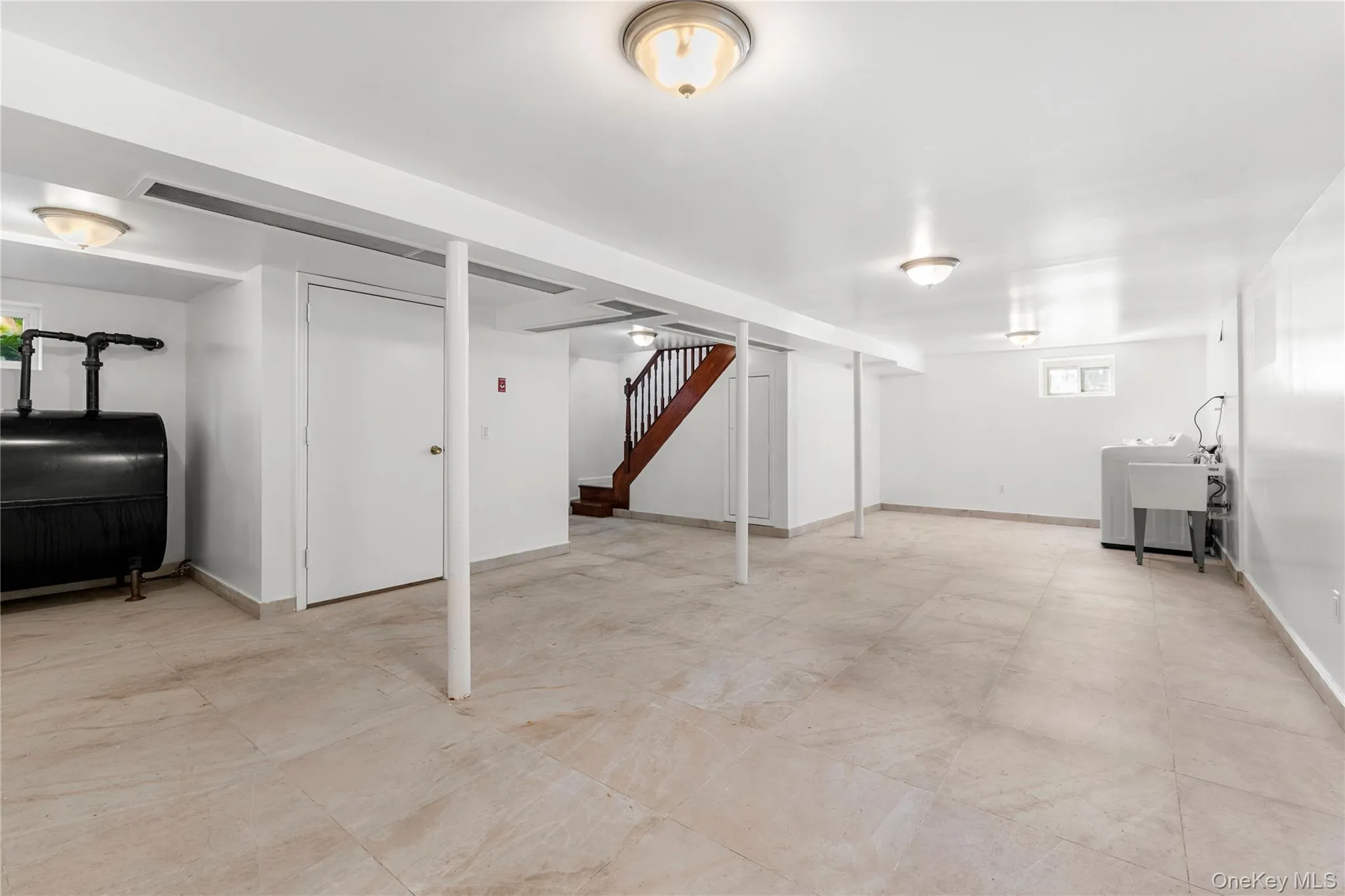 4554 172nd Street, New York, NY, 4 Bedrooms Bedrooms, 6 Rooms Rooms,2 BathroomsBathrooms,Residential,For Rent,172nd,0,1056848 4554 172nd Street, New York, NY, 4 Bedrooms Bedrooms, 6 Rooms Rooms,2 BathroomsBathrooms,Residential,For Rent,172nd,0,1056848