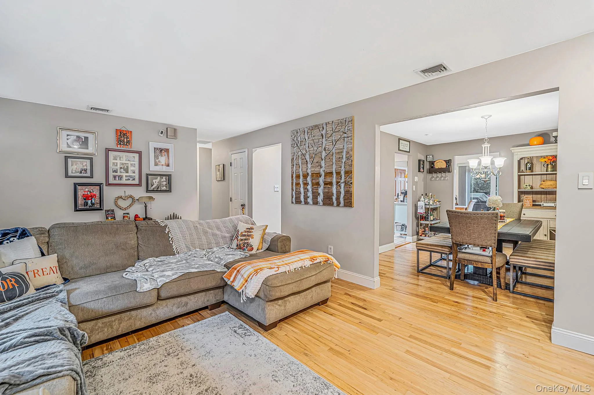 3 Putter Lane, Brookhaven, NY, 4 Bedrooms Bedrooms, 8 Rooms Rooms,3 BathroomsBathrooms,Residential,For Rent,Putter,0,1056849 3 Putter Lane, Brookhaven, NY, 4 Bedrooms Bedrooms, 8 Rooms Rooms,3 BathroomsBathrooms,Residential,For Rent,Putter,0,1056849