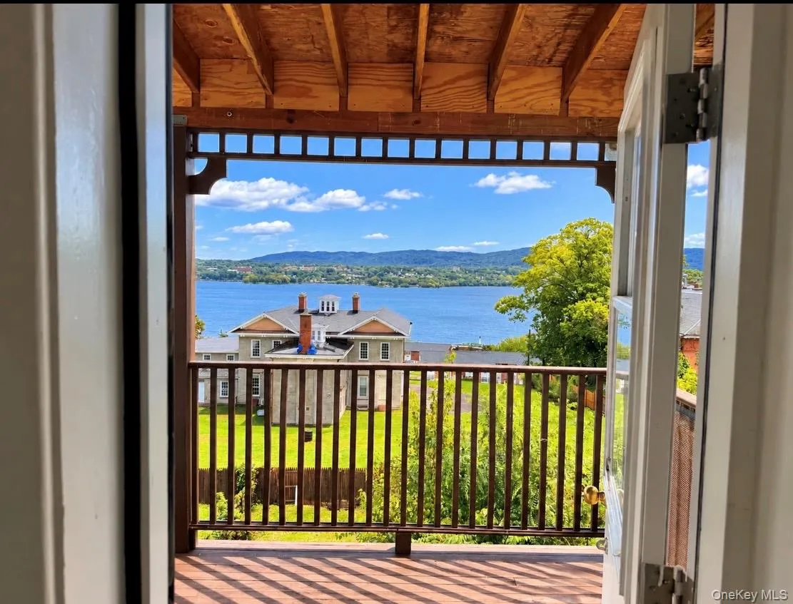 172 Grand Street, Newburgh (city), NY, 2 Bedrooms Bedrooms, 5 Rooms Rooms,1 BathroomBathrooms,Residential Lease,For Rent,Grand,0,1056850 172 Grand Street, Newburgh (city), NY, 2 Bedrooms Bedrooms, 5 Rooms Rooms,1 BathroomBathrooms,Residential Lease,For Rent,Grand,0,1056850